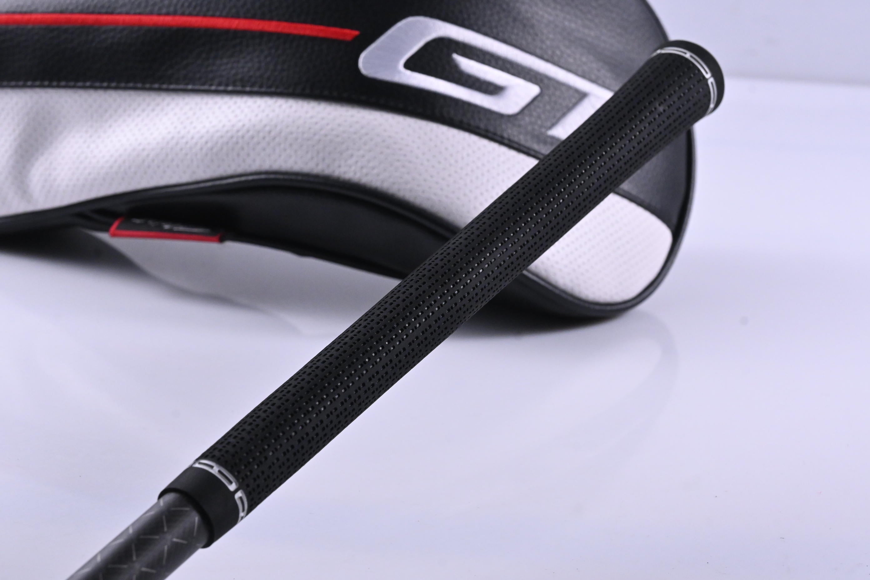 Left Hand Titleist GT2 Driver / 10 Degree / Stiff Flex Tensei 1K Blue 55 Shaft