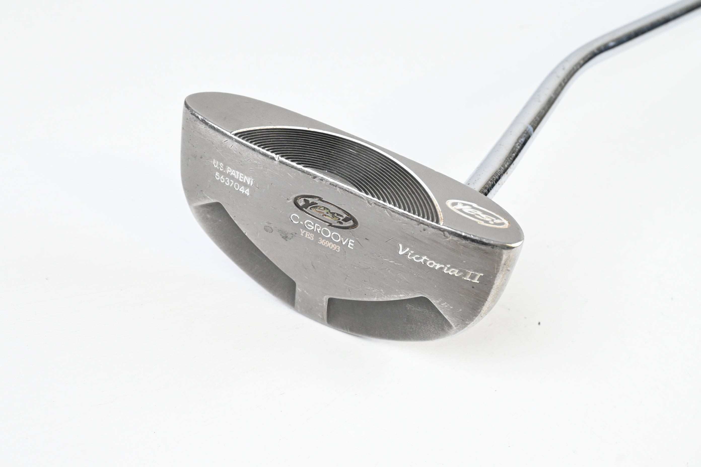 Yes! C-Groove Victoria II Putter / 34 Inch