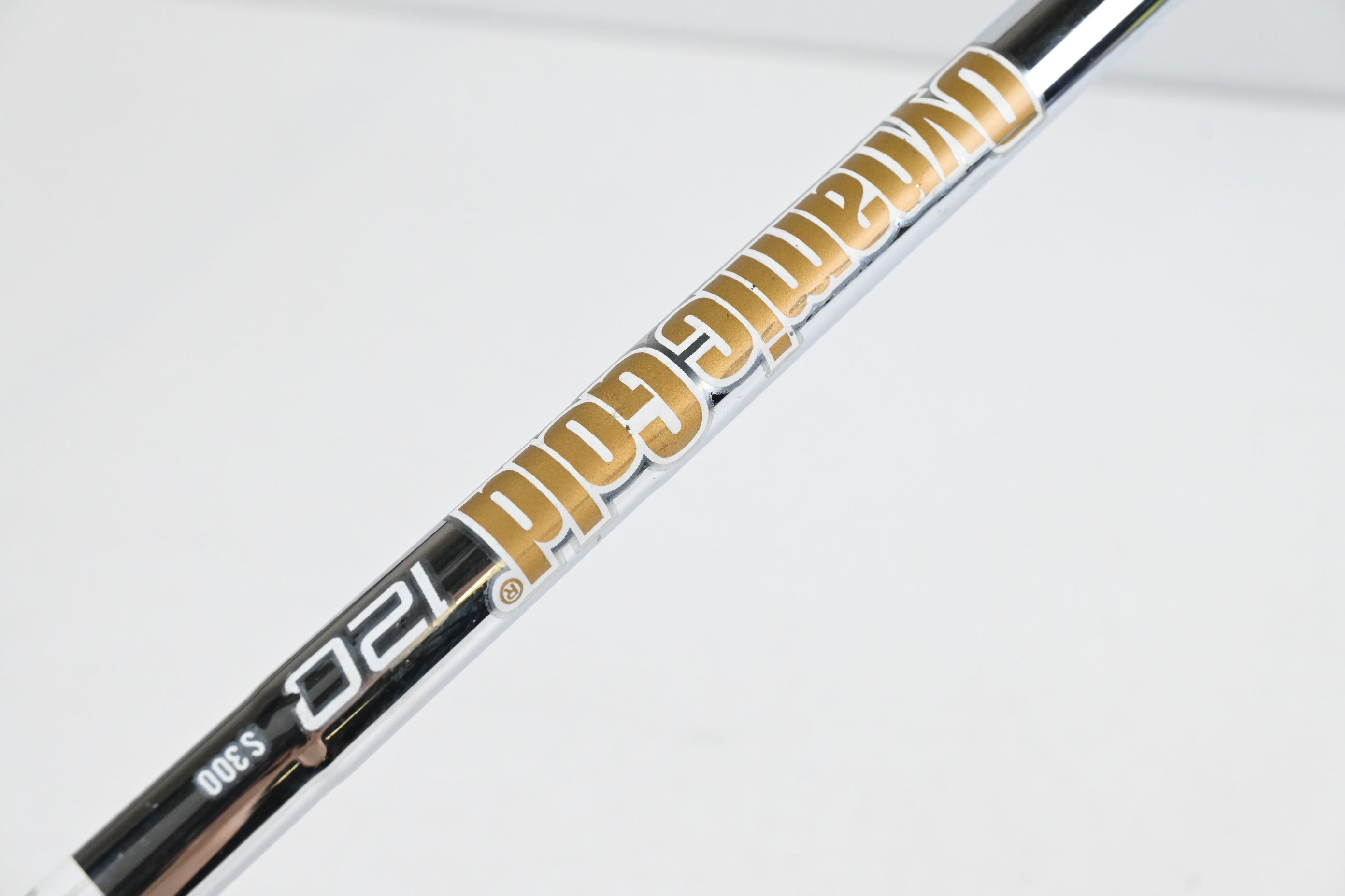 Wilson Staff Model Gap Wedge / 52 Degree / Stiff Flex Dynamic Gold S300 120