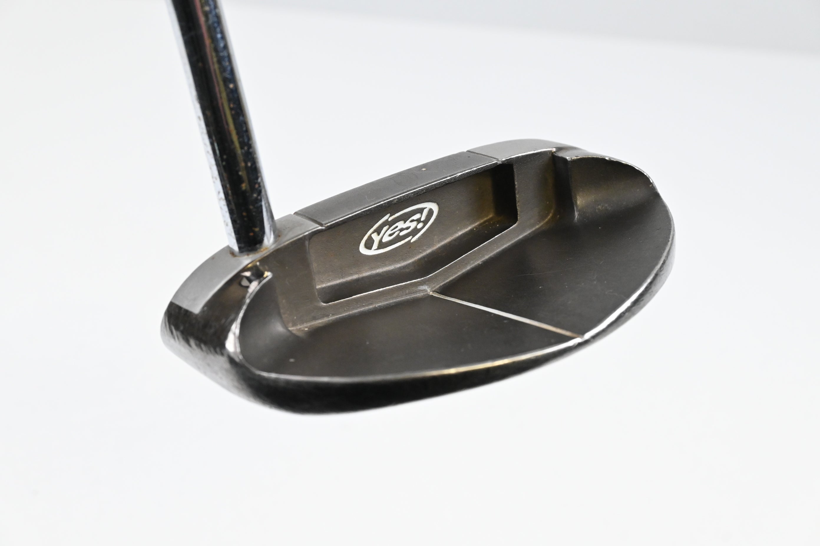 Yes! C-Groove Victoria II Putter / 34 Inch