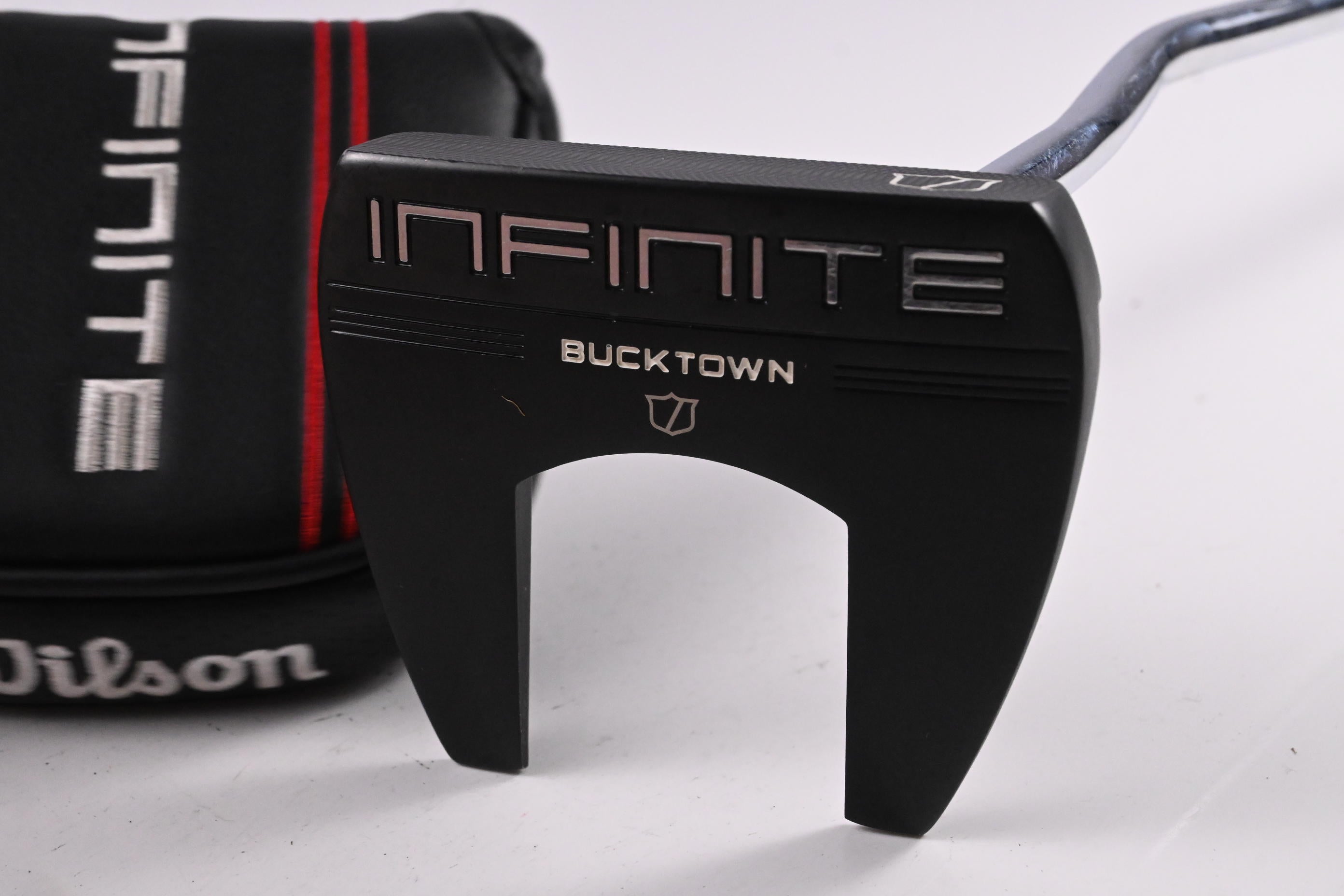Wilson Infinite 2024 Bucktown Putter / 34 Inch