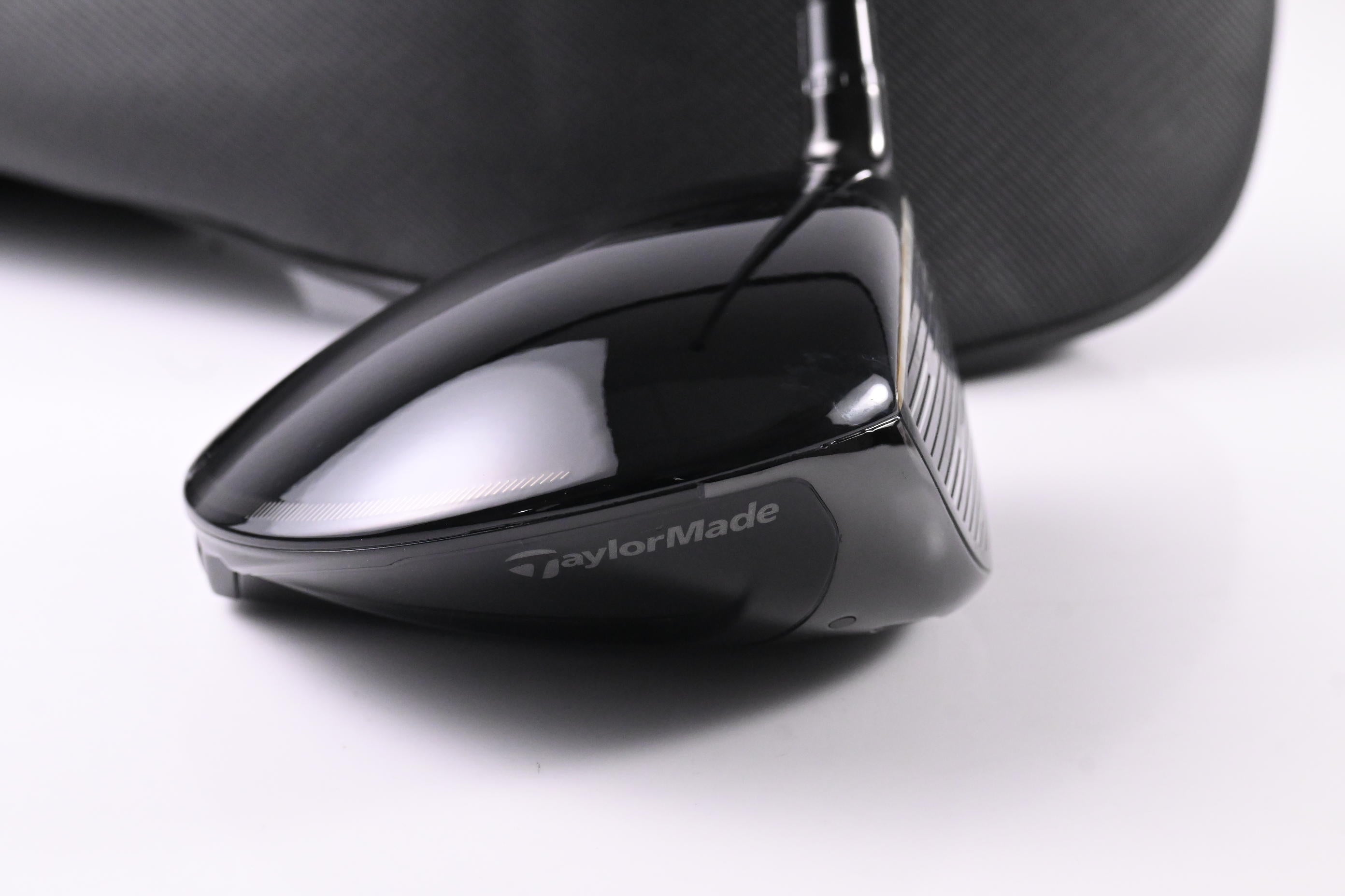 Taylormade Qi4D Shadowfall Driver / 10.5 Degree / Regular Flex Reax Blue 50 Shaft