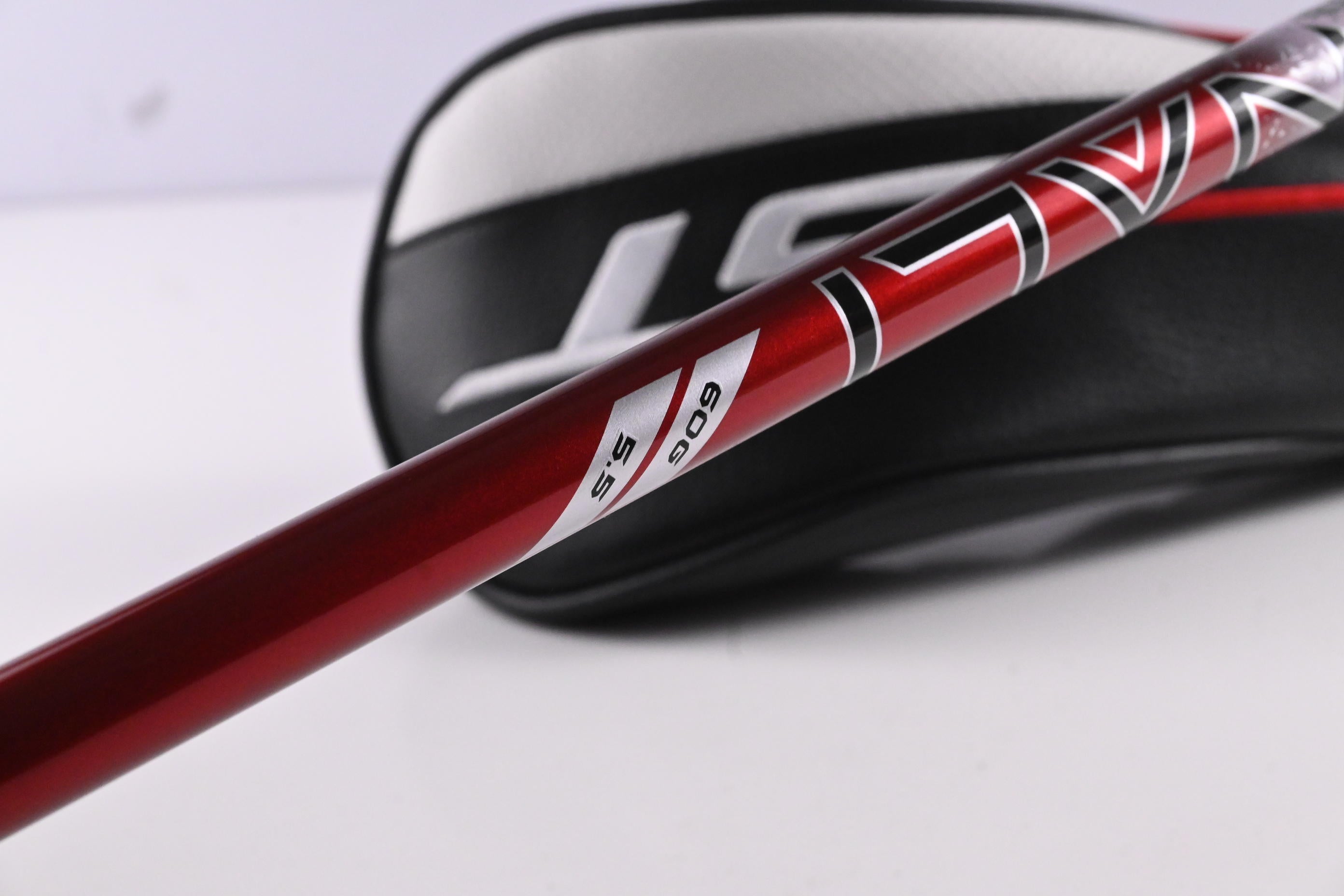 Titleist GT2 #3 Wood / 15 Degree / Regular Flex Project X Denali Red 60 Shaft