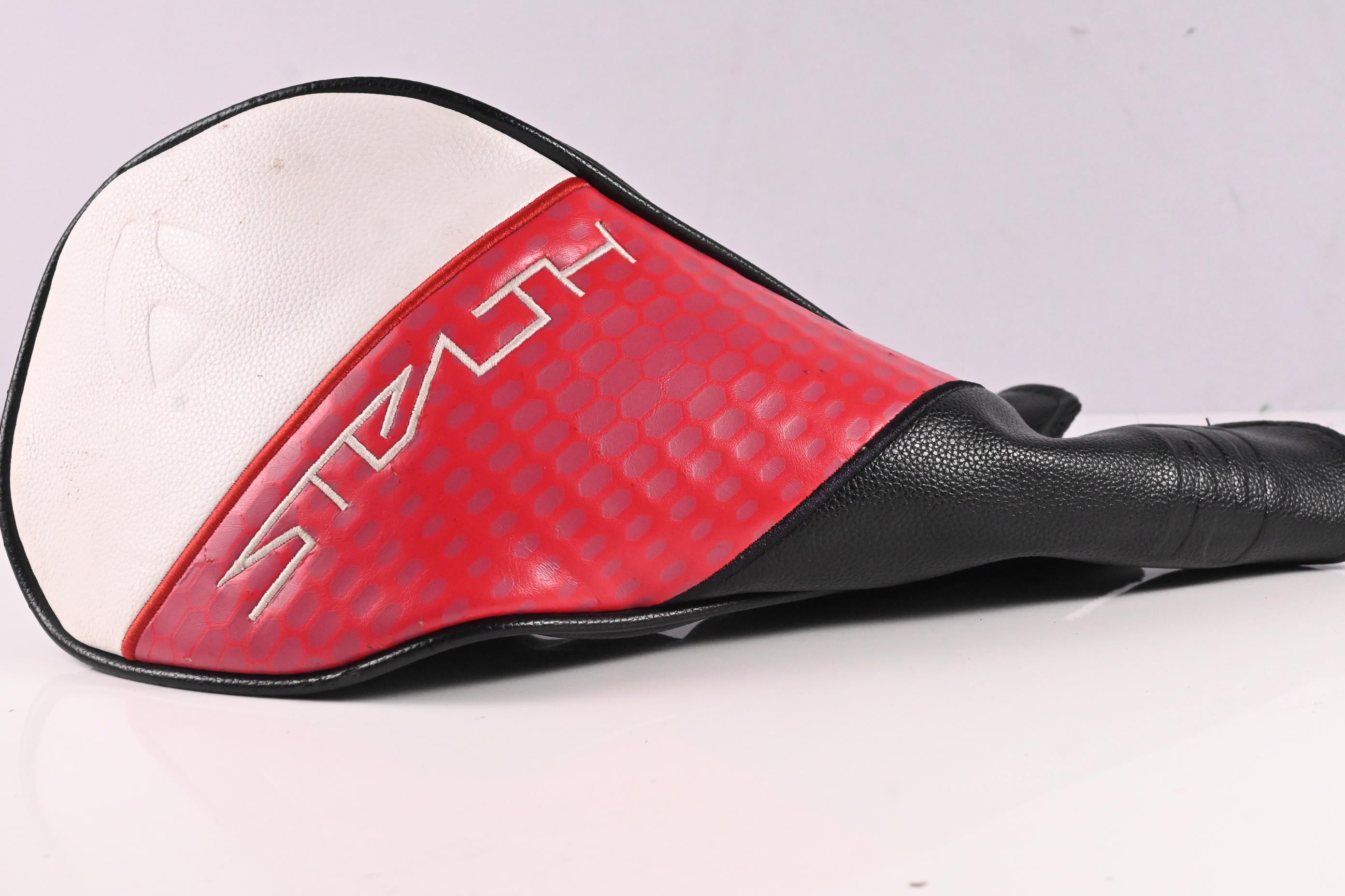 Left Hand Taylormade Stealth 2 HD Driver / 10.5 Degree / Stiff Flex Ventus TR
