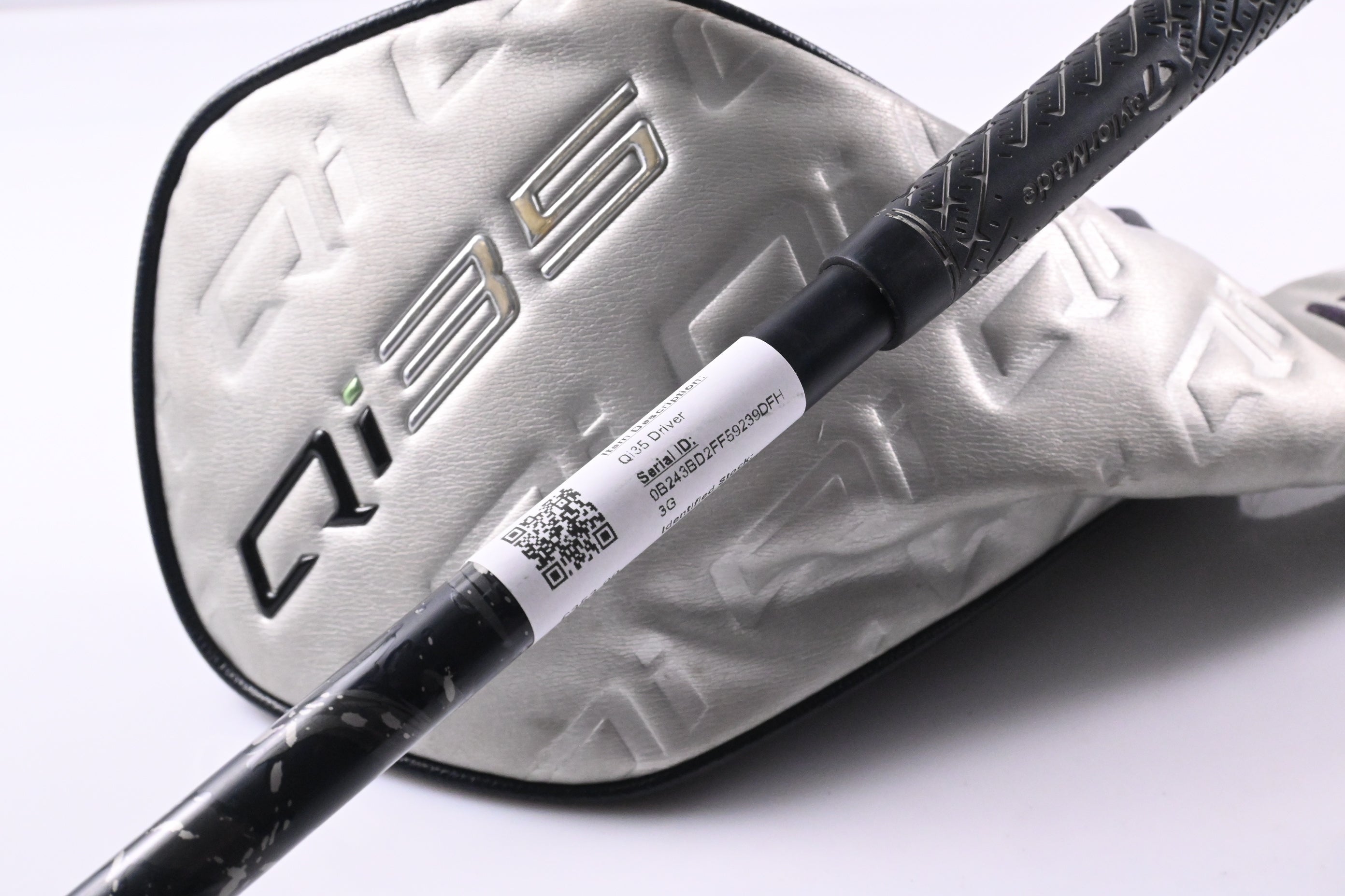 Taylormade Qi35 Driver / 10.5 Degree / Stiff Flex Kai'li Blue CB DarkWave 60
