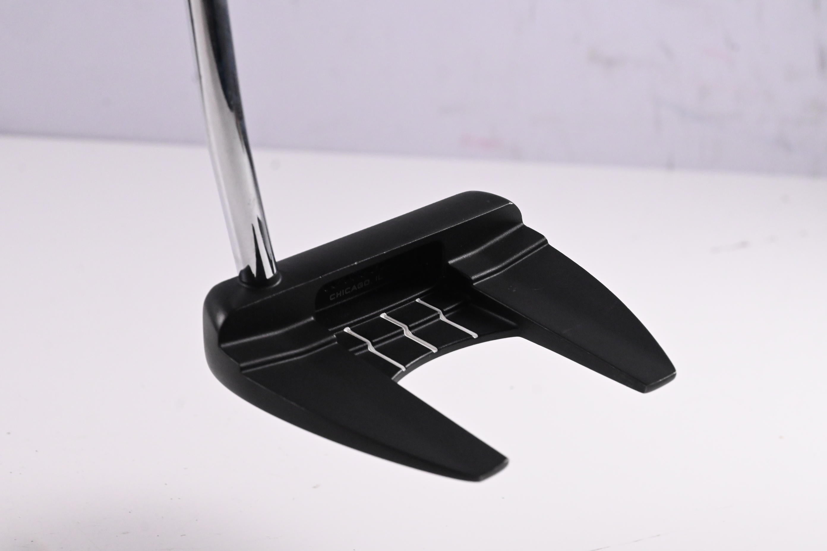 Wilson Infinite 2024 Bucktown Putter / 34 Inch