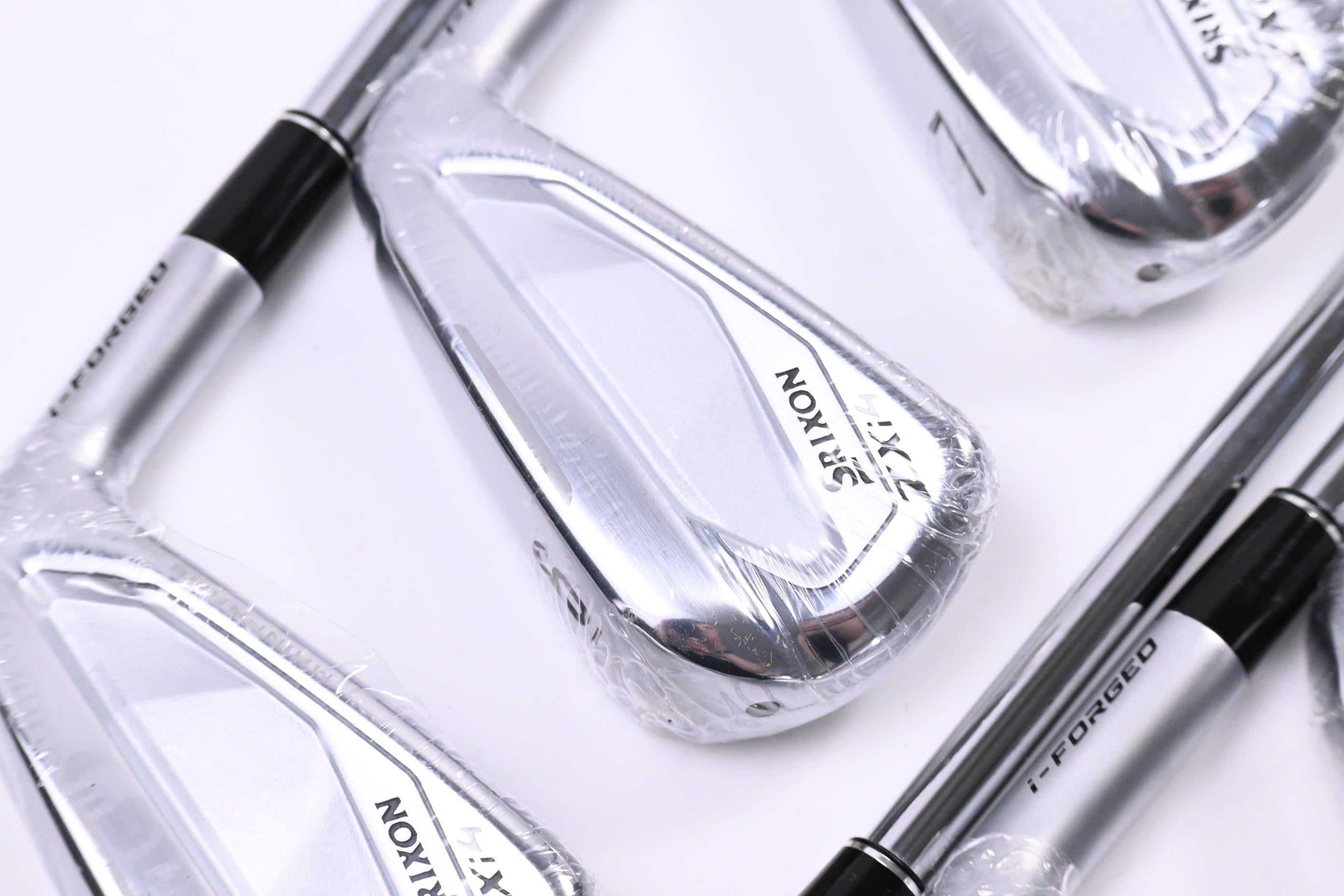 Srixon ZXi4 Irons / 5-PW+AW / Regular Flex KBS Tour Lite Shafts