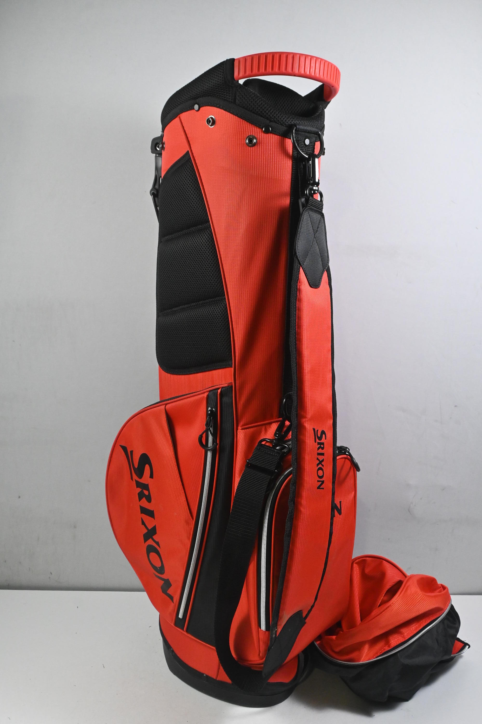 Srixon Stand Bag / 4-Way Divider / Red & Black