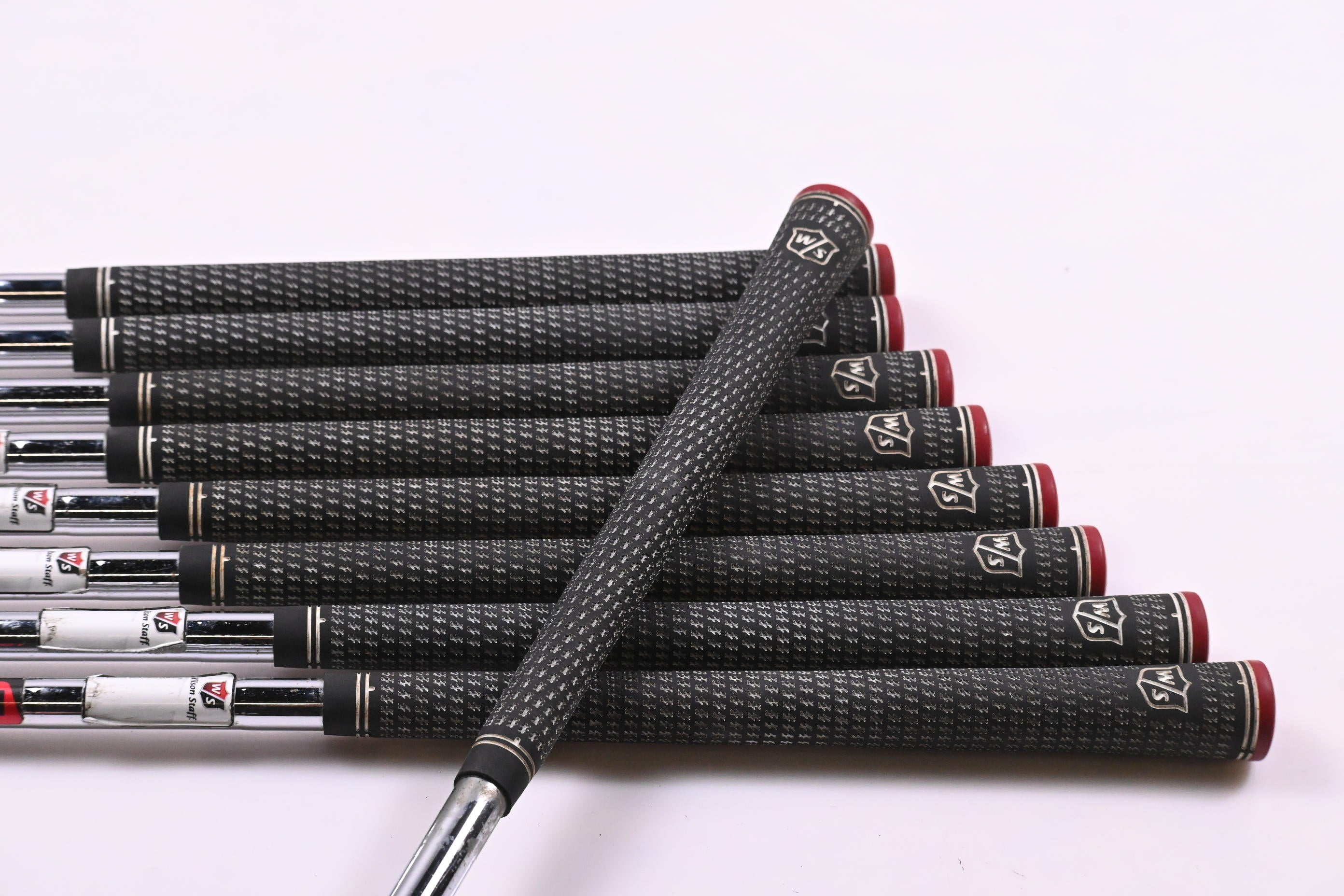 Wilson Staff C300 Irons / 4-PW+GW+SW / Regular Flex KBS Tour Shafts