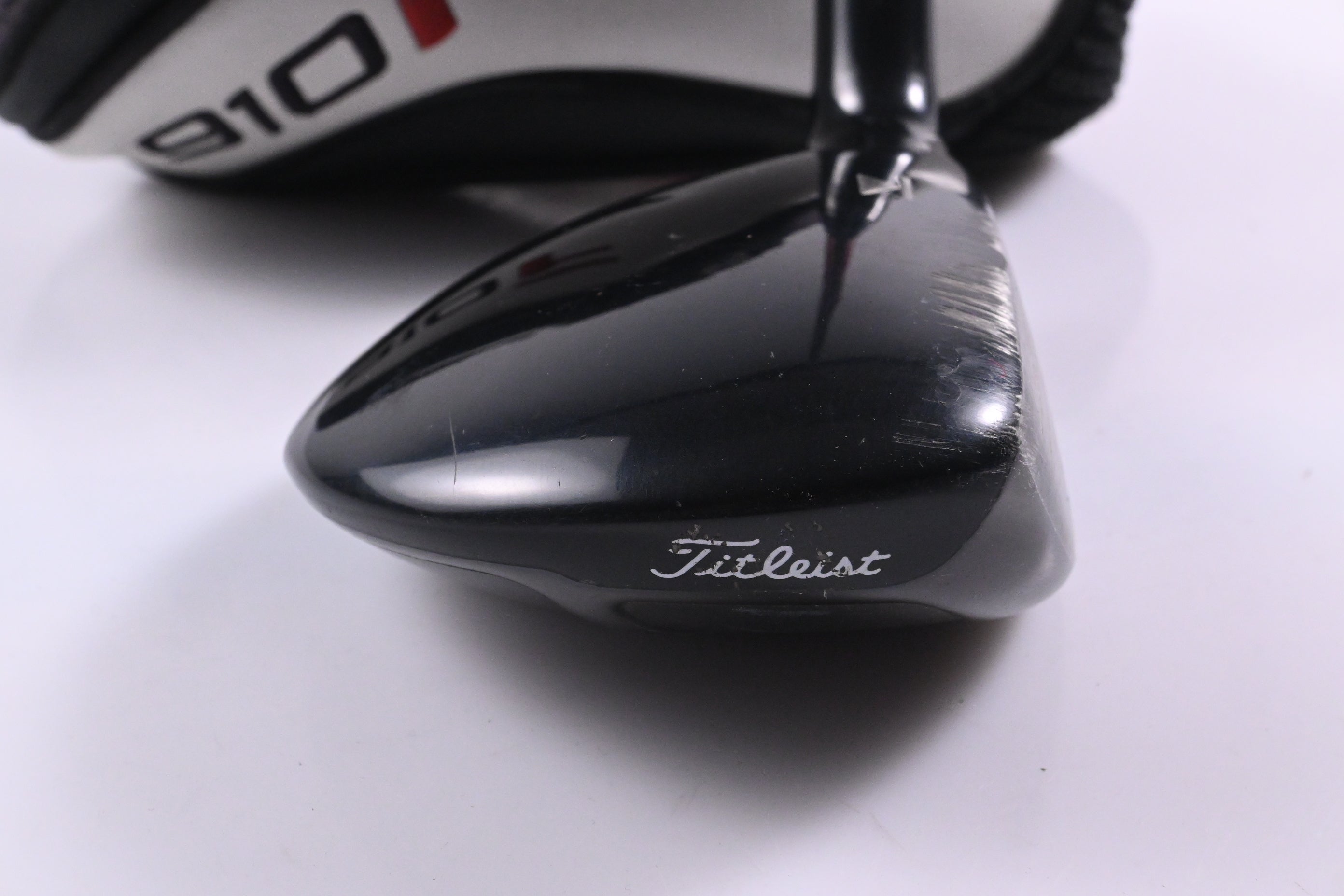 Titleist 910 F #3 Wood / 15 Degree / Regular Flex Diamana 'ilima 71 Shaft