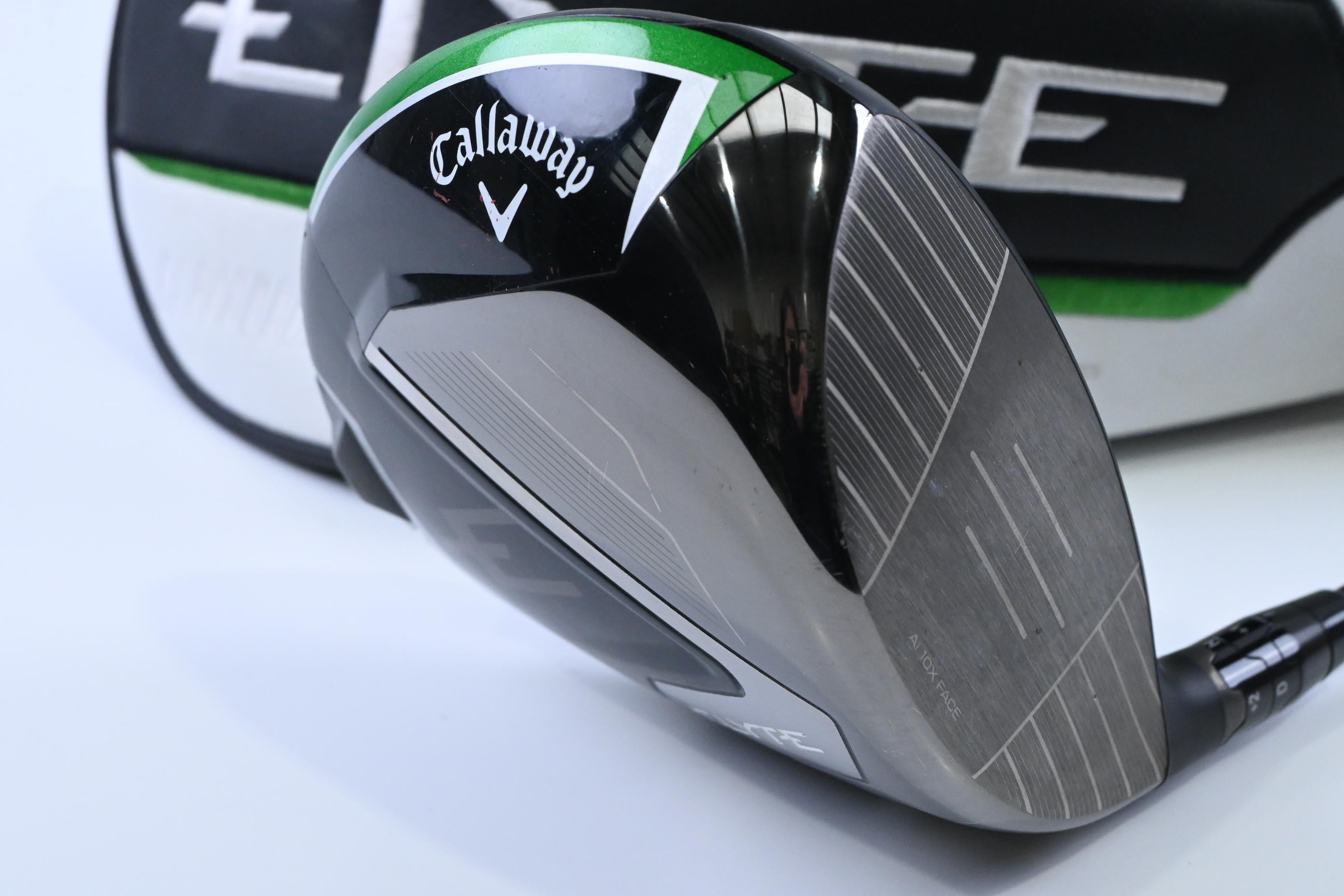 Callaway Elyte X Driver / 10.5 Degree / Regular Flex Vanquish 4 Shaft