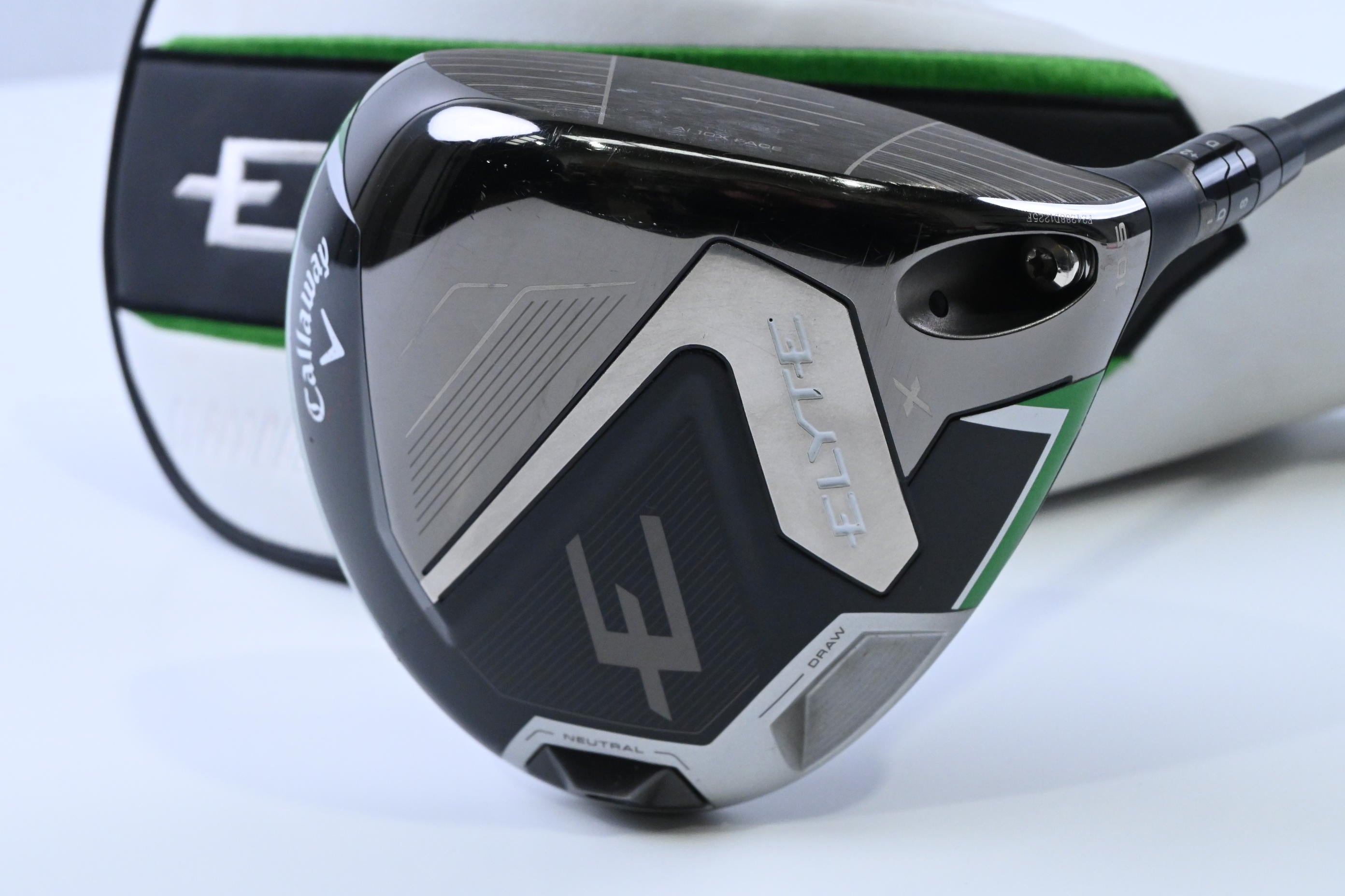 Callaway Elyte X Driver / 10.5 Degree / Regular Flex Vanquish 4 Shaft