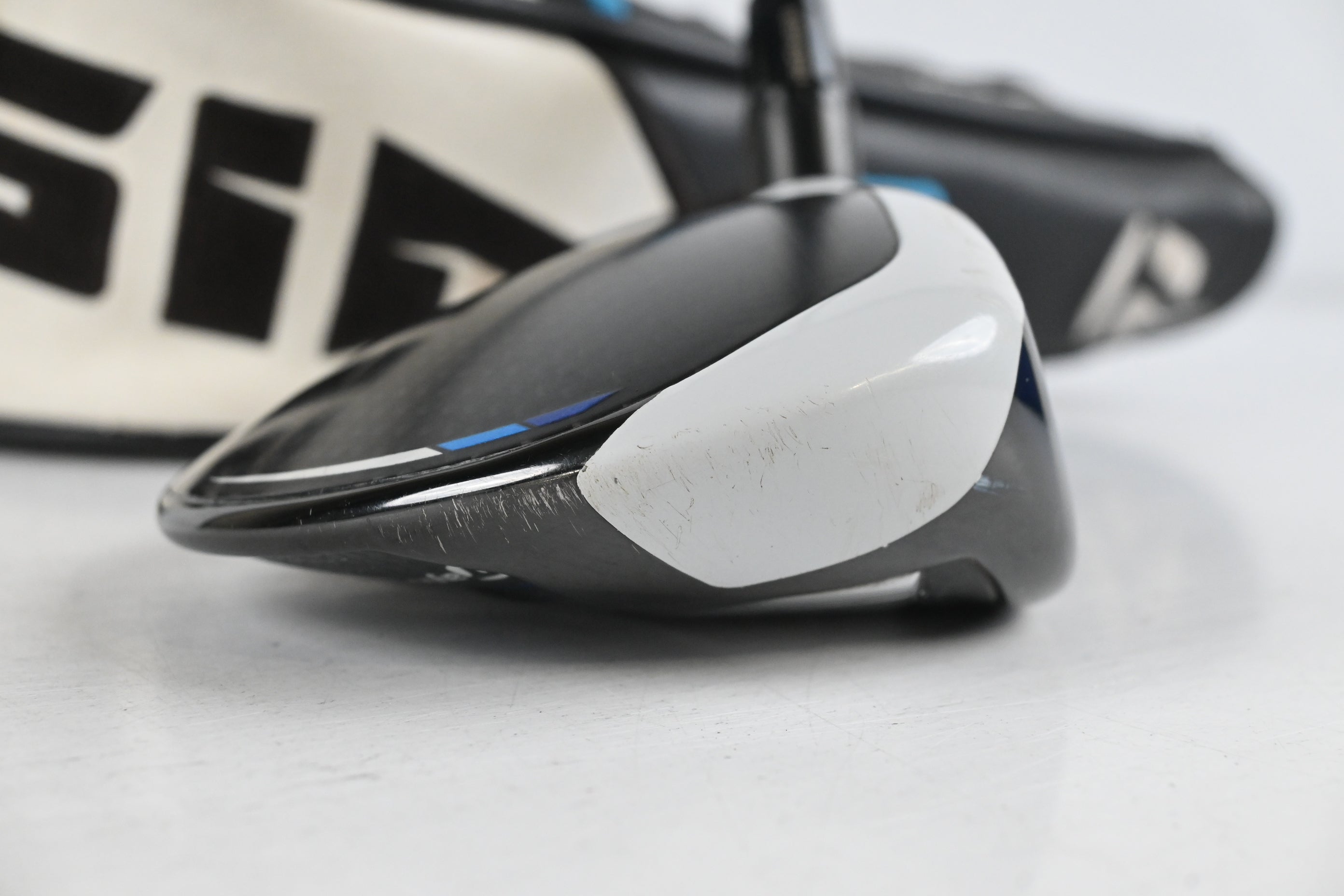 Taylormade SIM2 Ti #3 Wood / 15 Degree / Stiff Flex Kai'li White 70 Shaft
