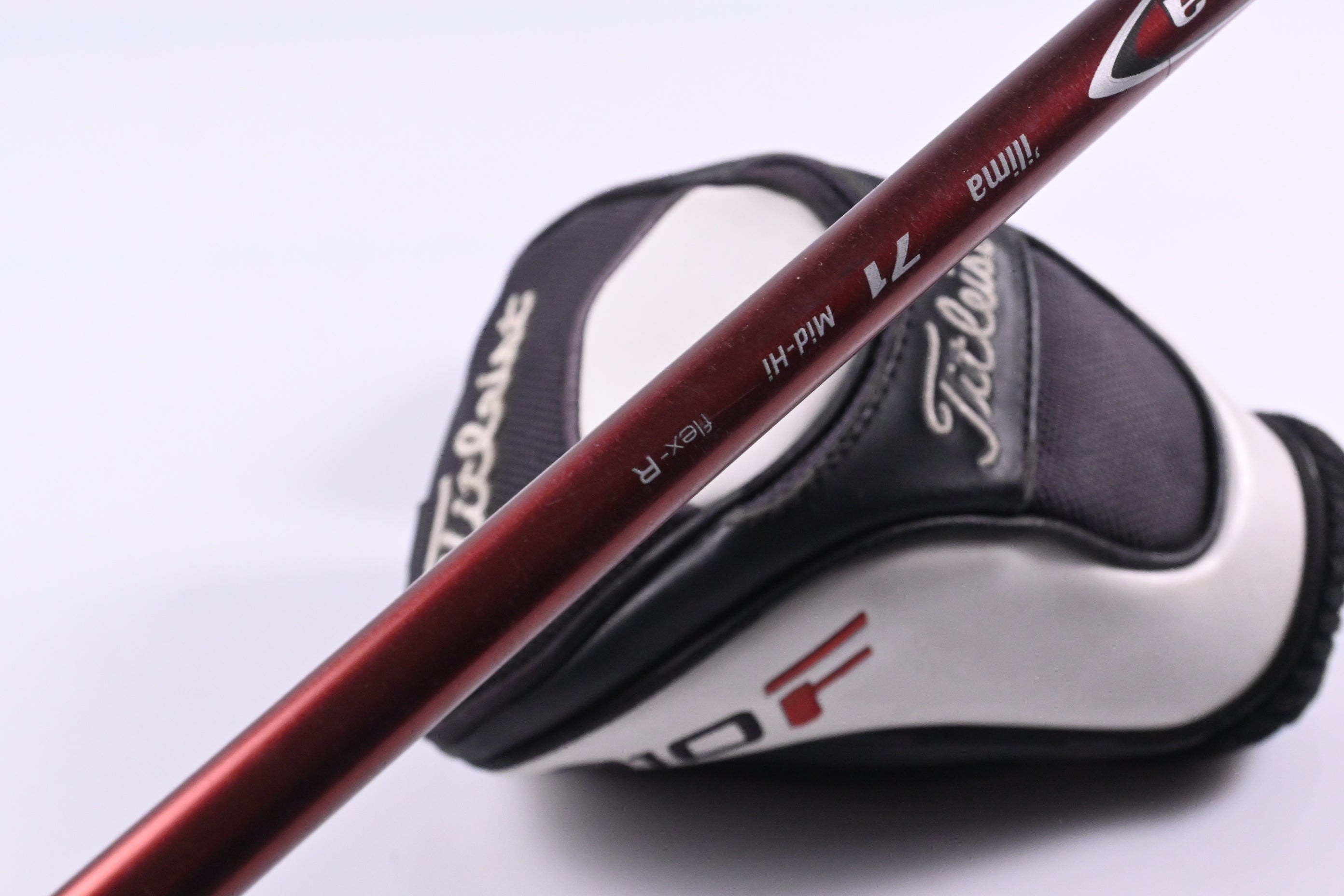 Titleist 910 F #3 Wood / 15 Degree / Regular Flex Diamana 'ilima 71 Shaft