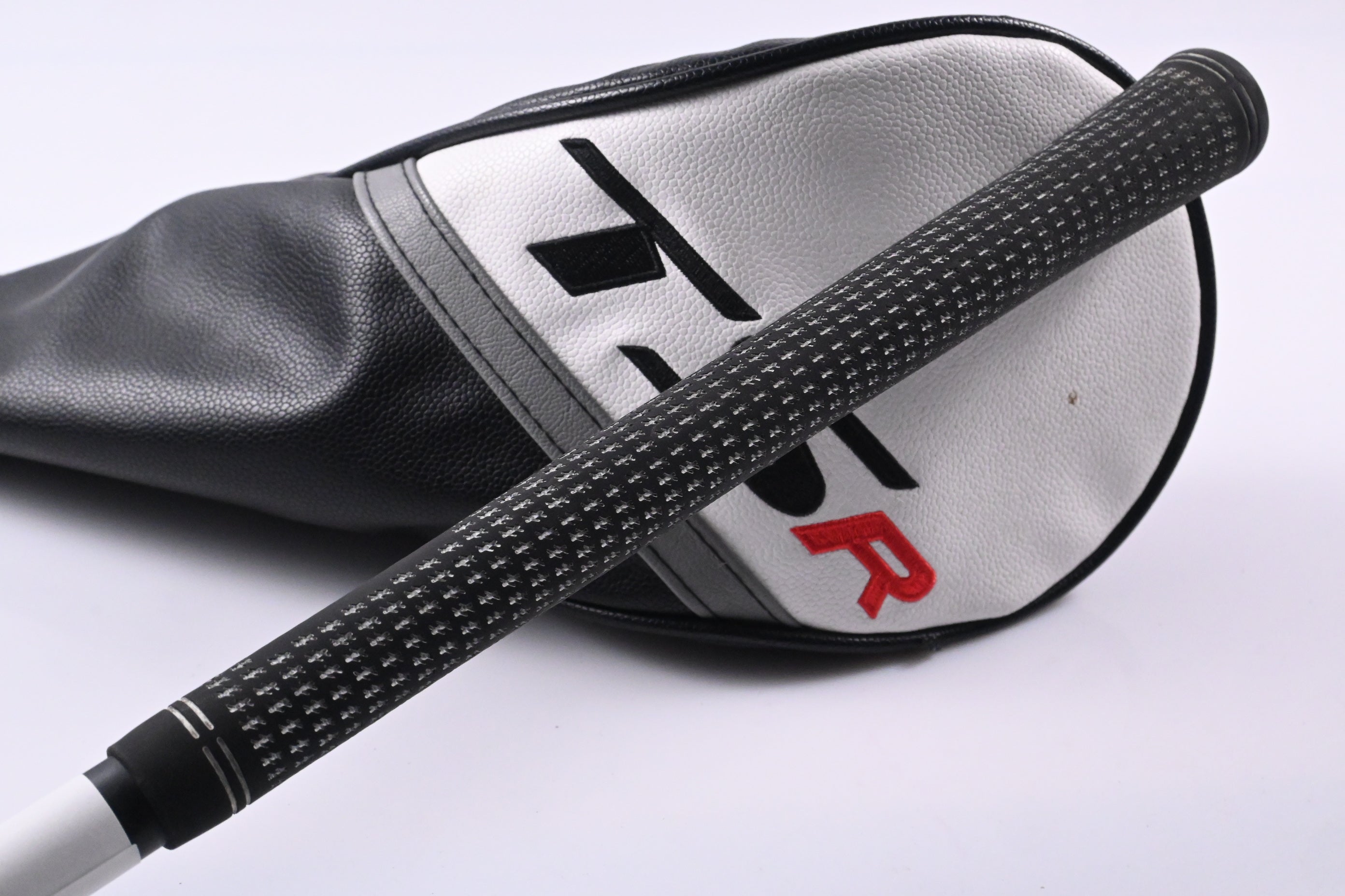 Titleist TSR2 Driver / 10 Degree / Regular Flex HZRDUS GEN4 Red CB 50 Shaft