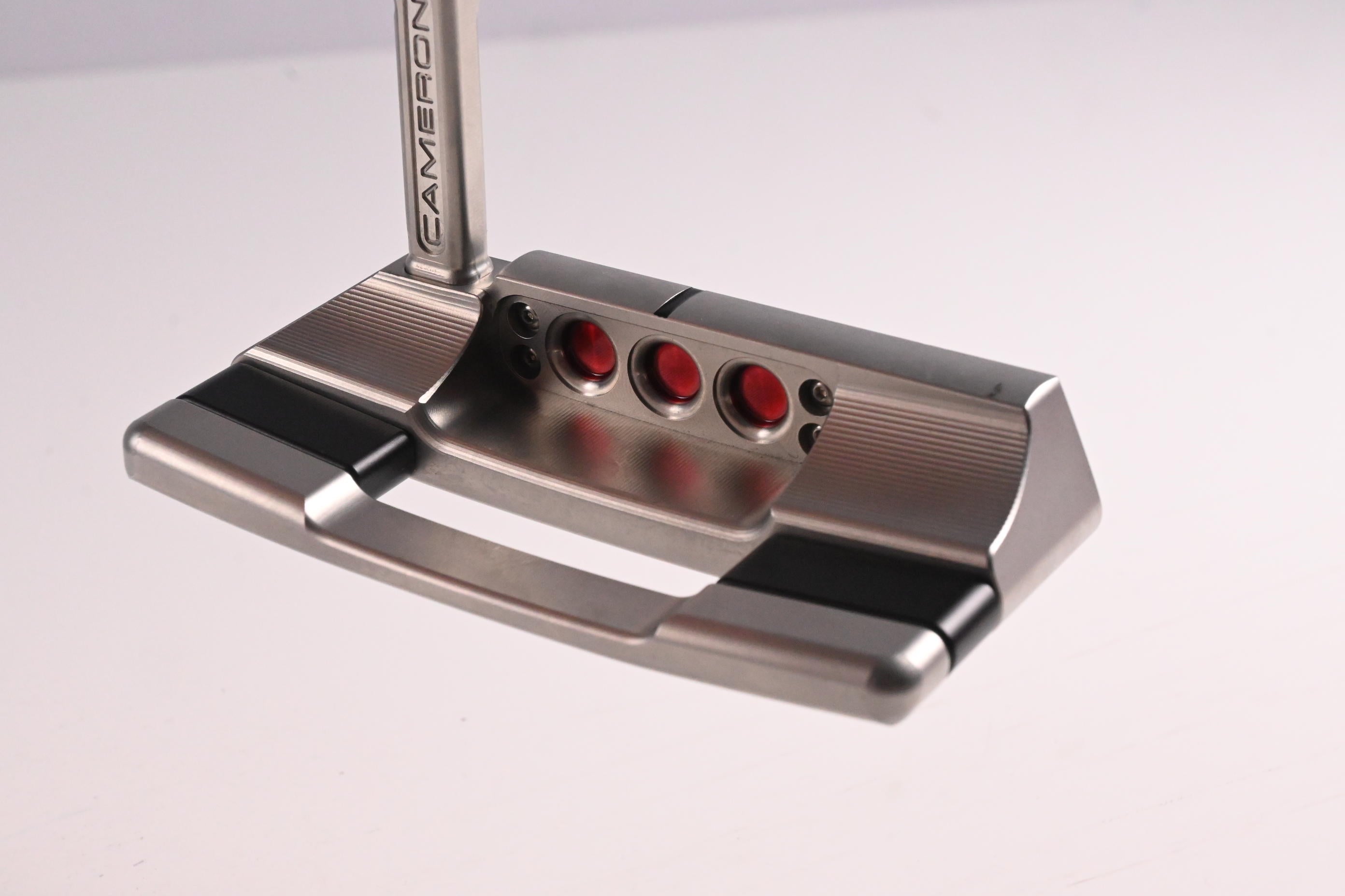 Scotty Cameron 2025 Studio Style Squareback 2 Putter / 34 Inch