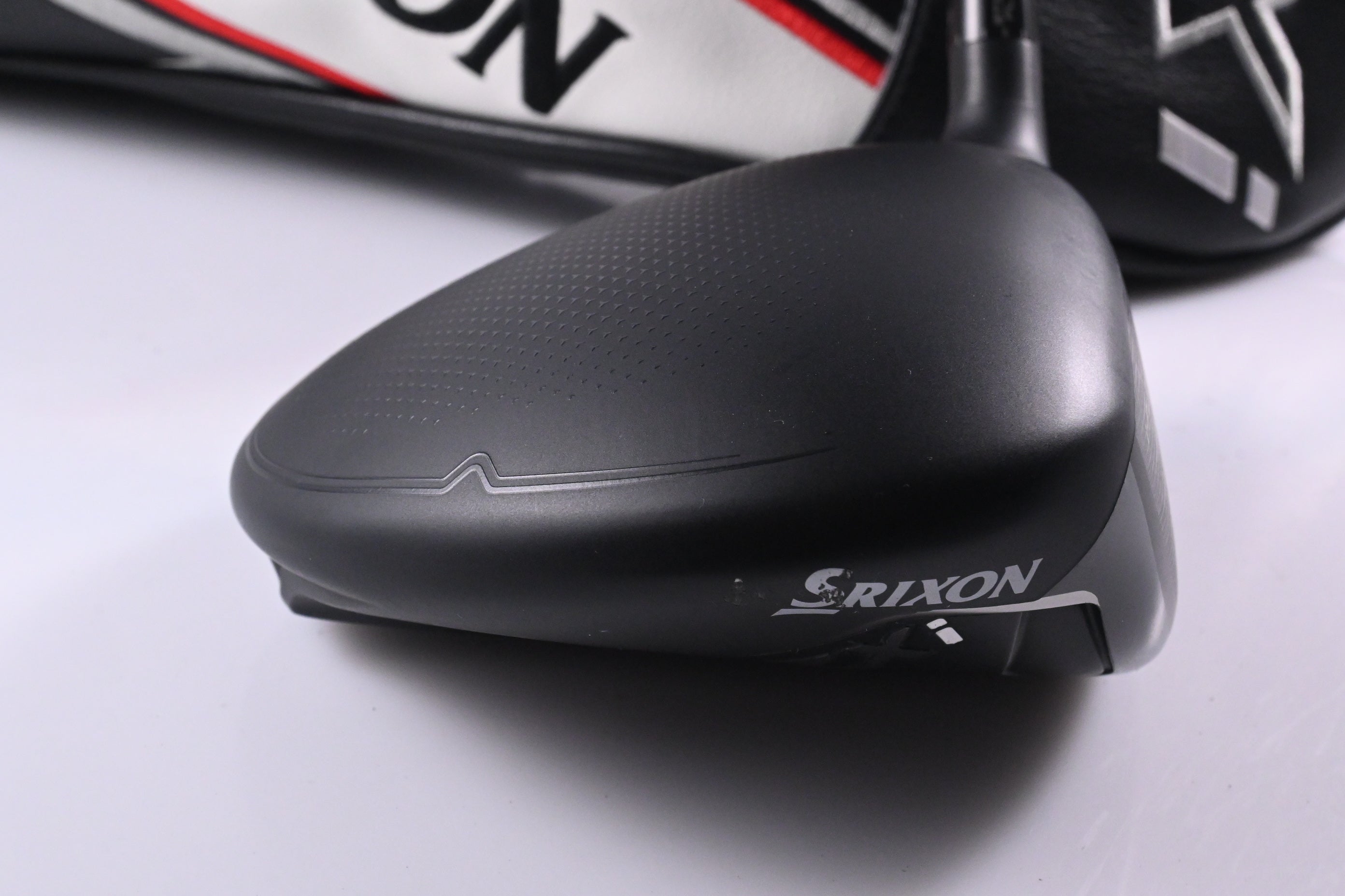 Srixon ZXi Driver / 10.5 Degree / Stiff Flex HZRDUS Black 60 Shaft