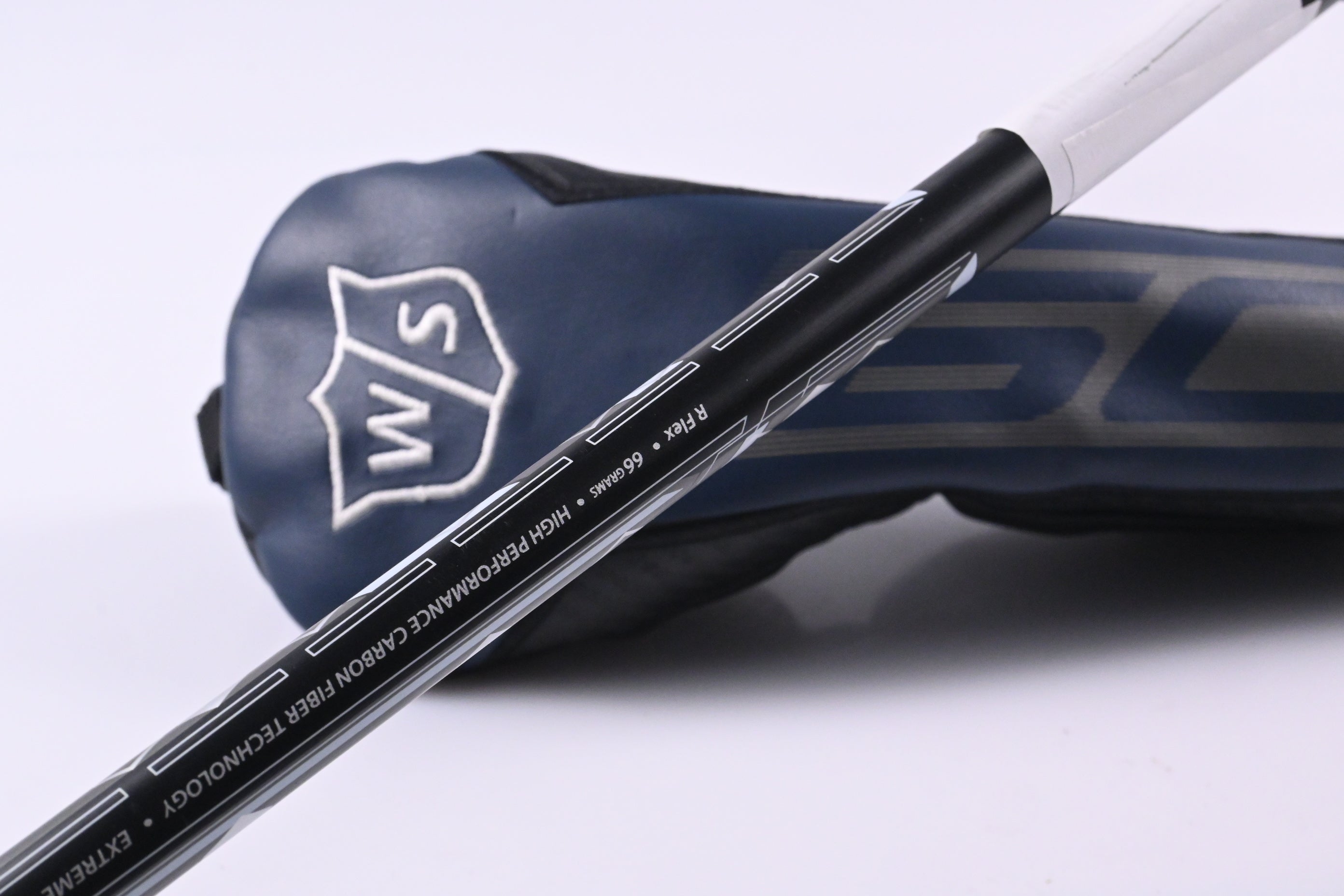 Wilson Staff D9 #2 Hybrid / 17 Degree / Regular Flex Helium Black 66g Shaft