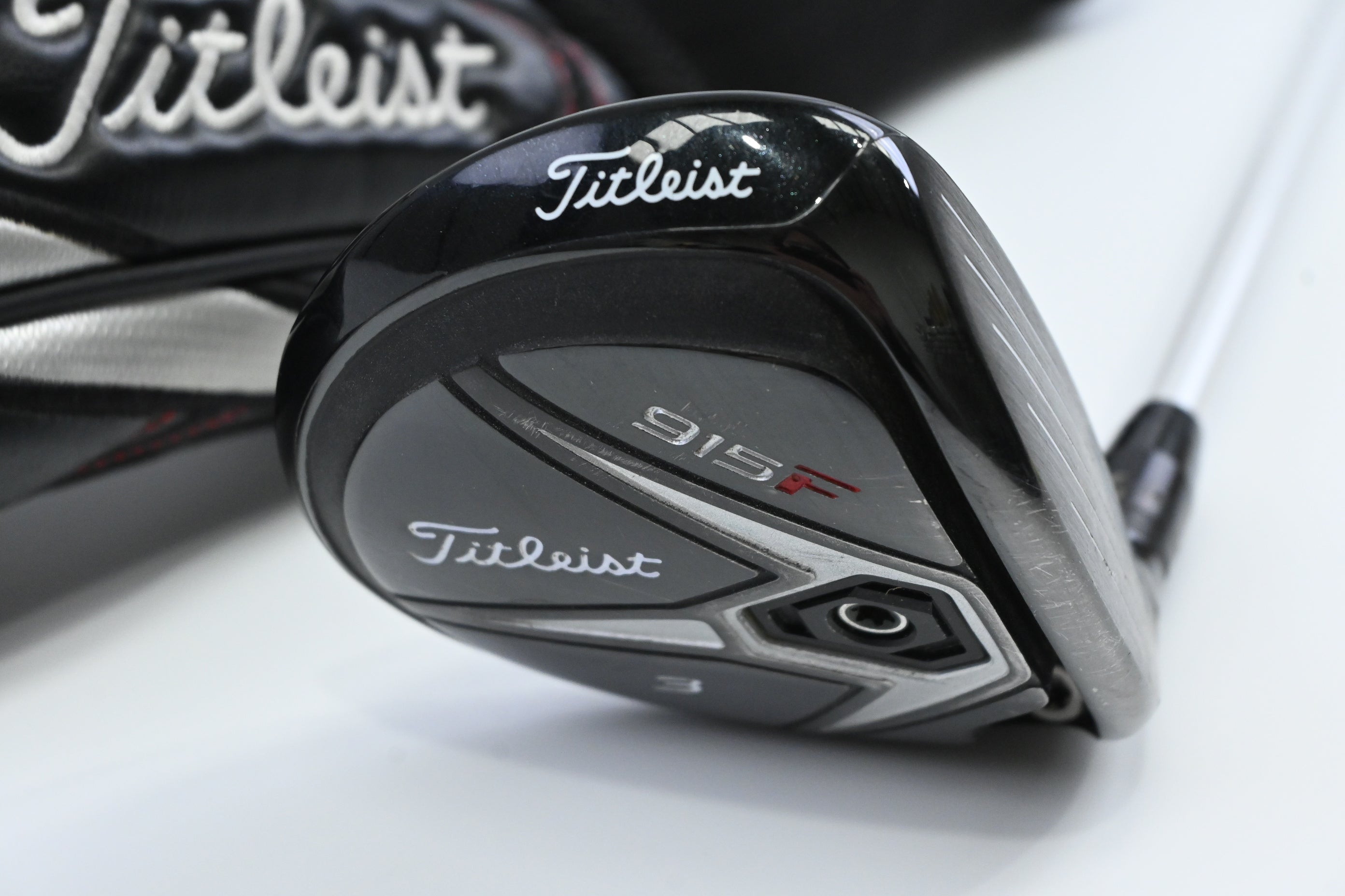 Titleist 915 F #3 Wood / 16.5 Degree / Stiff Flex Aldila Rogue 80 Shaft