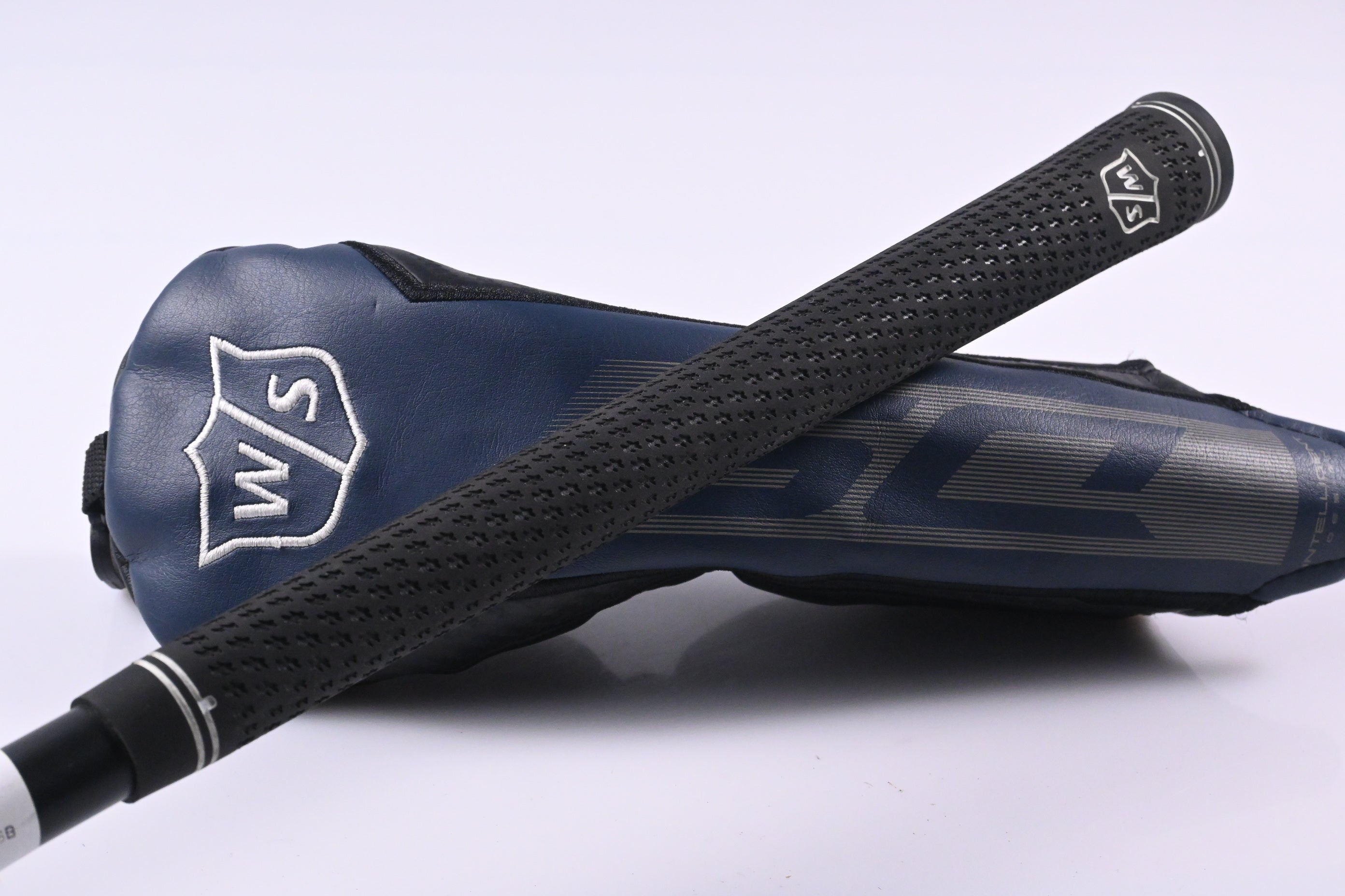 Wilson Staff D9 #2 Hybrid / 17 Degree / Regular Flex Helium Black 66g Shaft