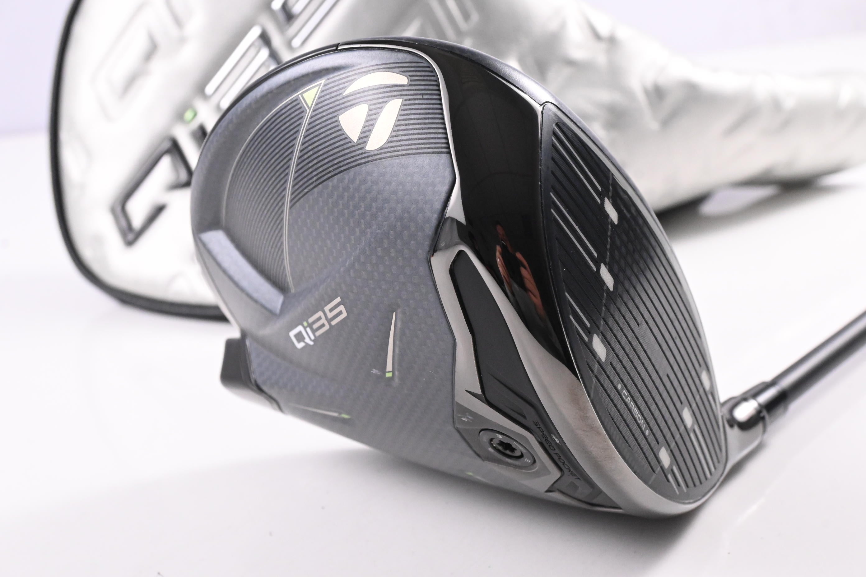 Taylormade Qi35 Driver / 10.5 Degree / Regular Flex Cypher 2.0 50 Shaft