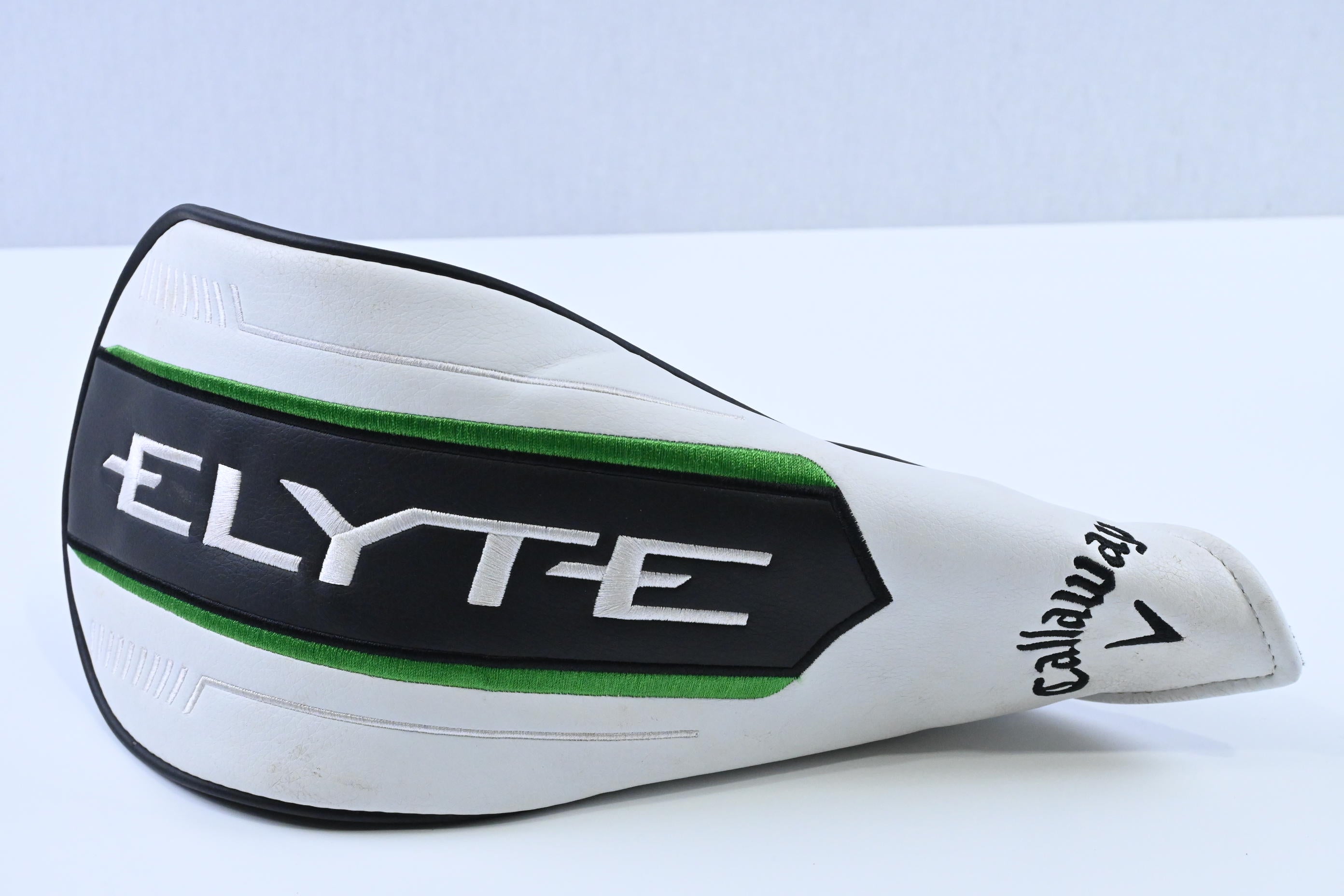 Callaway Elyte X Driver / 10.5 Degree / Regular Flex Vanquish 4 Shaft