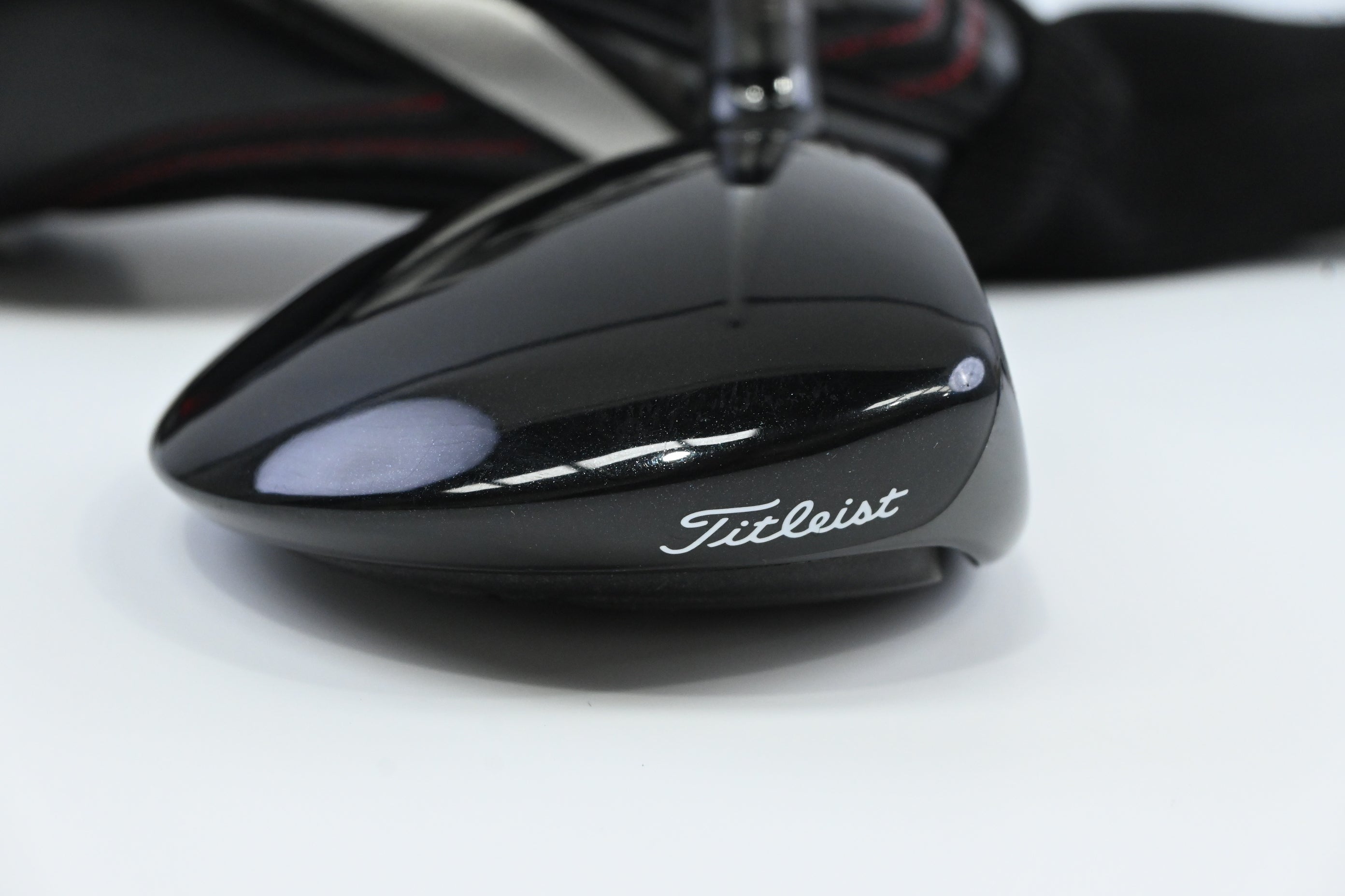 Titleist 915 F #3 Wood / 16.5 Degree / Stiff Flex Aldila Rogue 80 Shaft