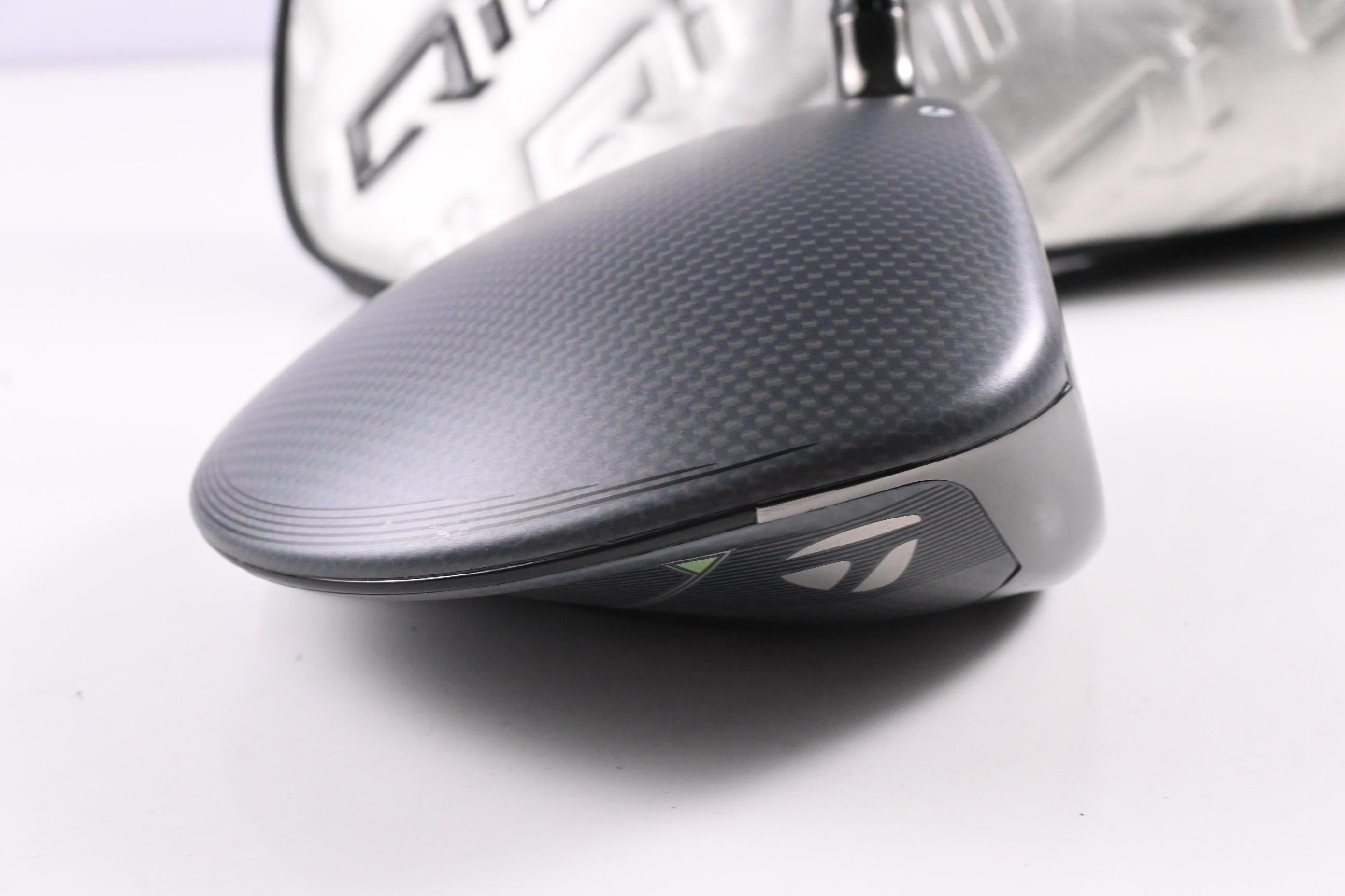 Taylormade Qi35 Driver / 10.5 Degree / Regular Flex Cypher 2.0 50 Shaft