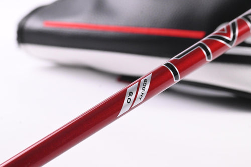 Titleist GT2 #3 Hybrid / 18 Degree / Stiff Flex Denali Red 60 Shaft