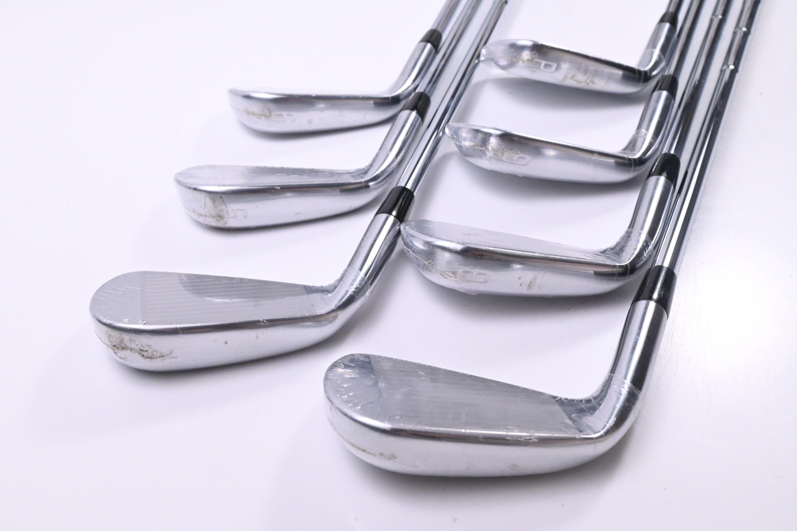 Mizuno Pro 245 Irons / 4-PW / Regular Flex Dynamic Gold 100 R300 Shafts