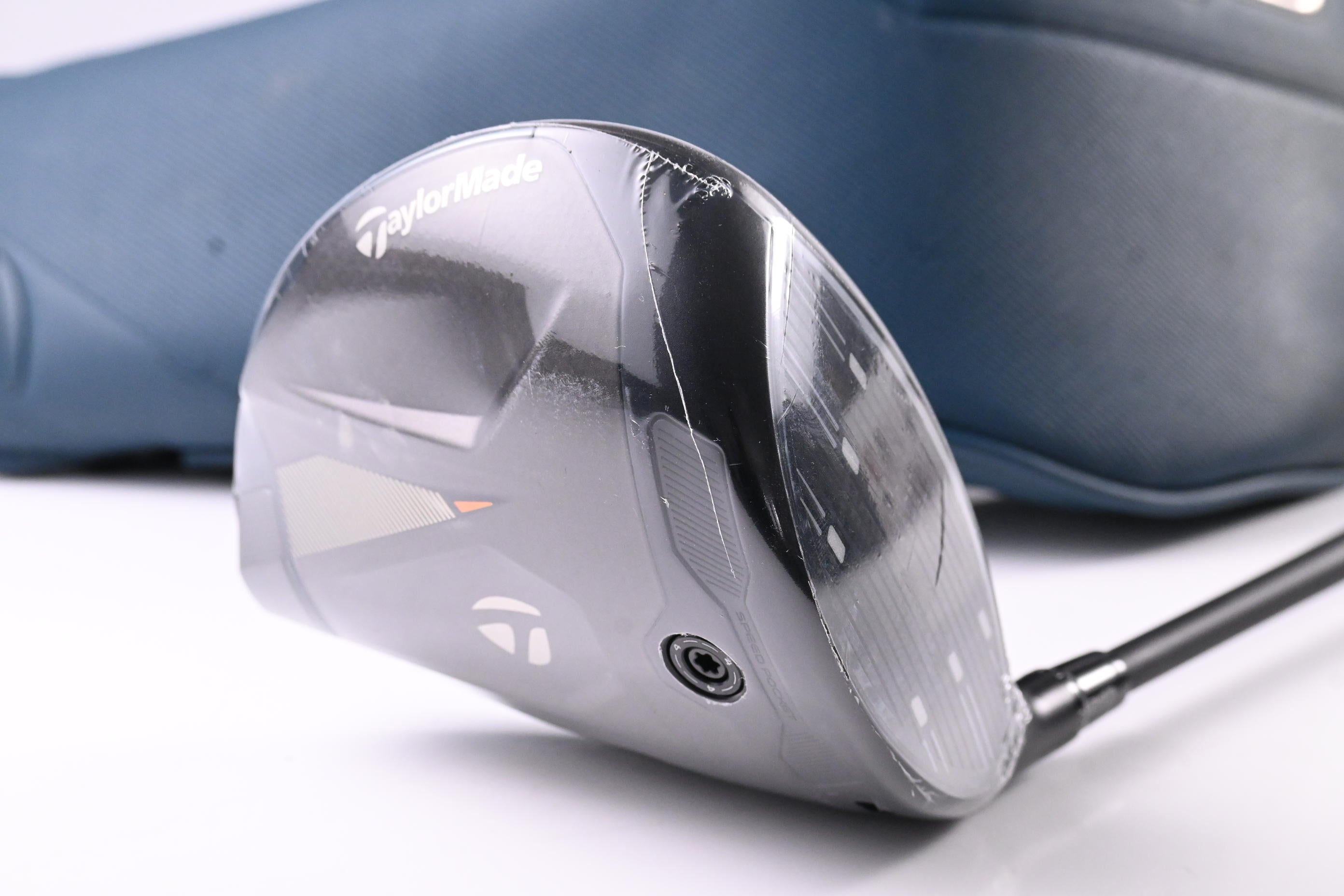 Taylormade Qi4D Max Driver / 12 Degree / Stiff Flex Kai`li Dark Waves CB 60 Shaft