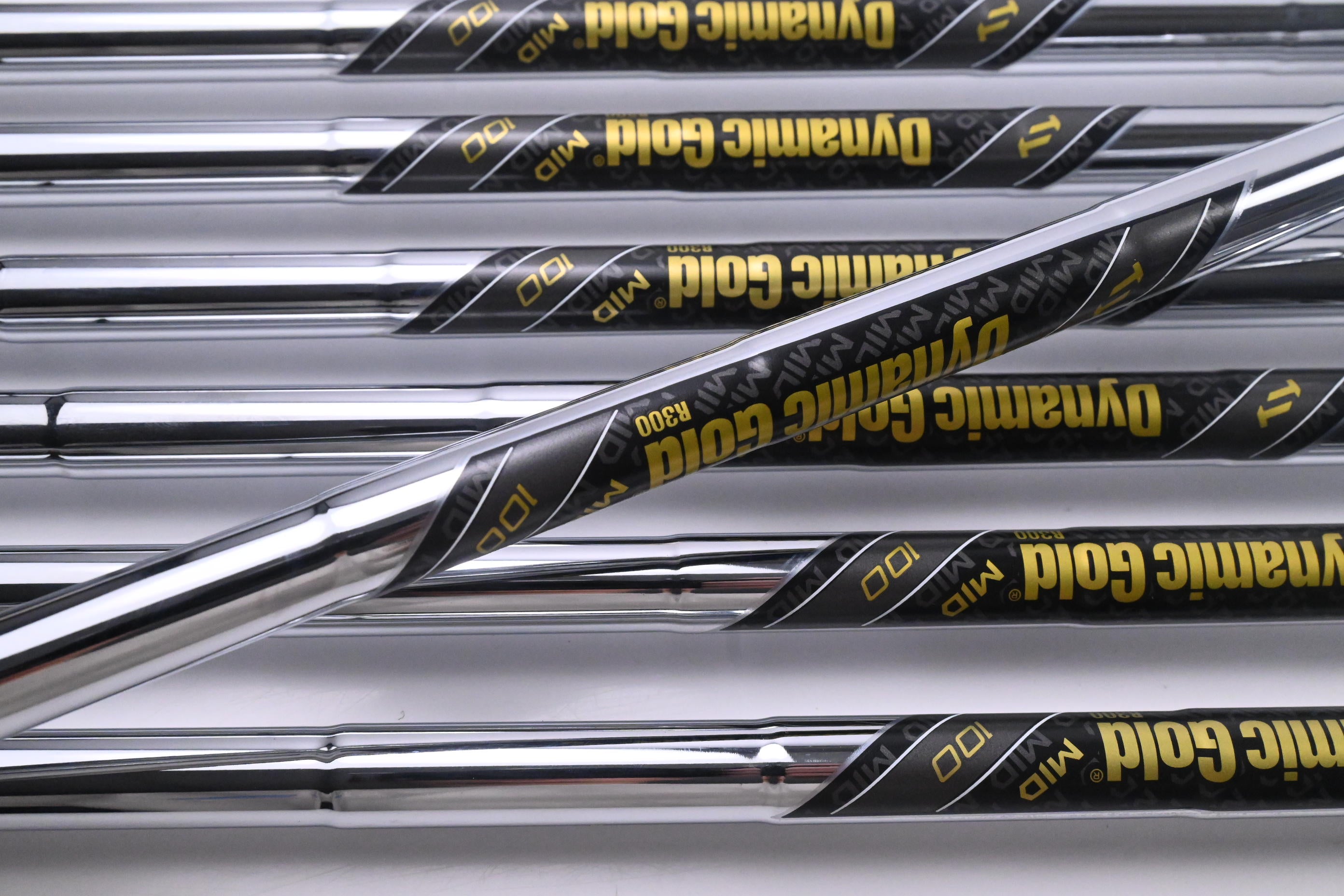 Mizuno Pro 245 Irons / 4-PW / Regular Flex Dynamic Gold 100 R300 Shafts