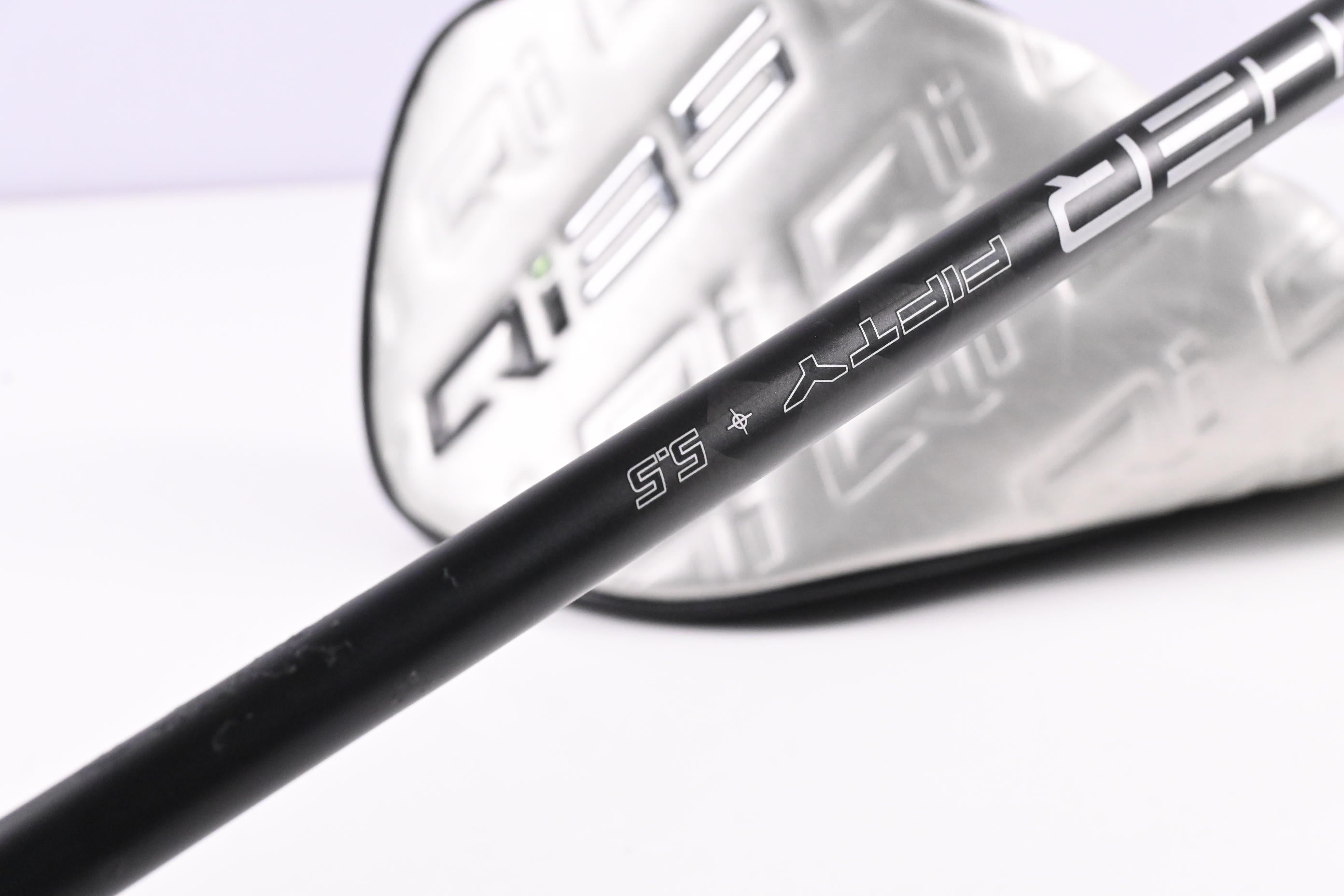 Taylormade Qi35 Driver / 10.5 Degree / Regular Flex Cypher 2.0 50 Shaft