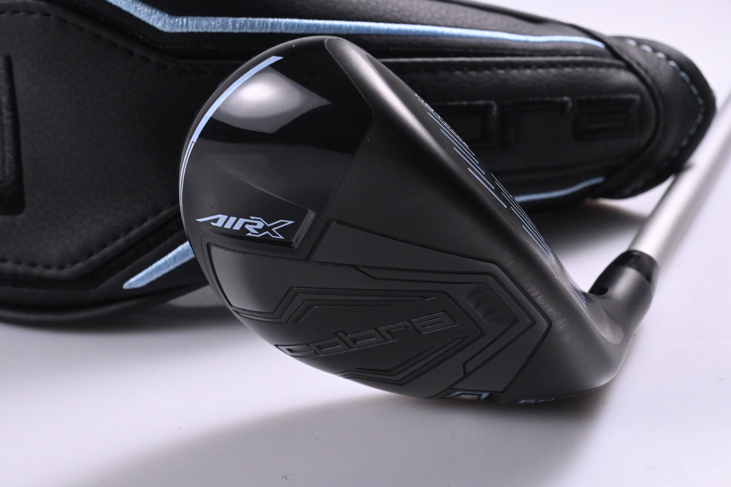 Ladies Cobra Air-X 2.0 #6 Hybrid / 28 Degree / Ladies Flex Cobra Ultralite 45