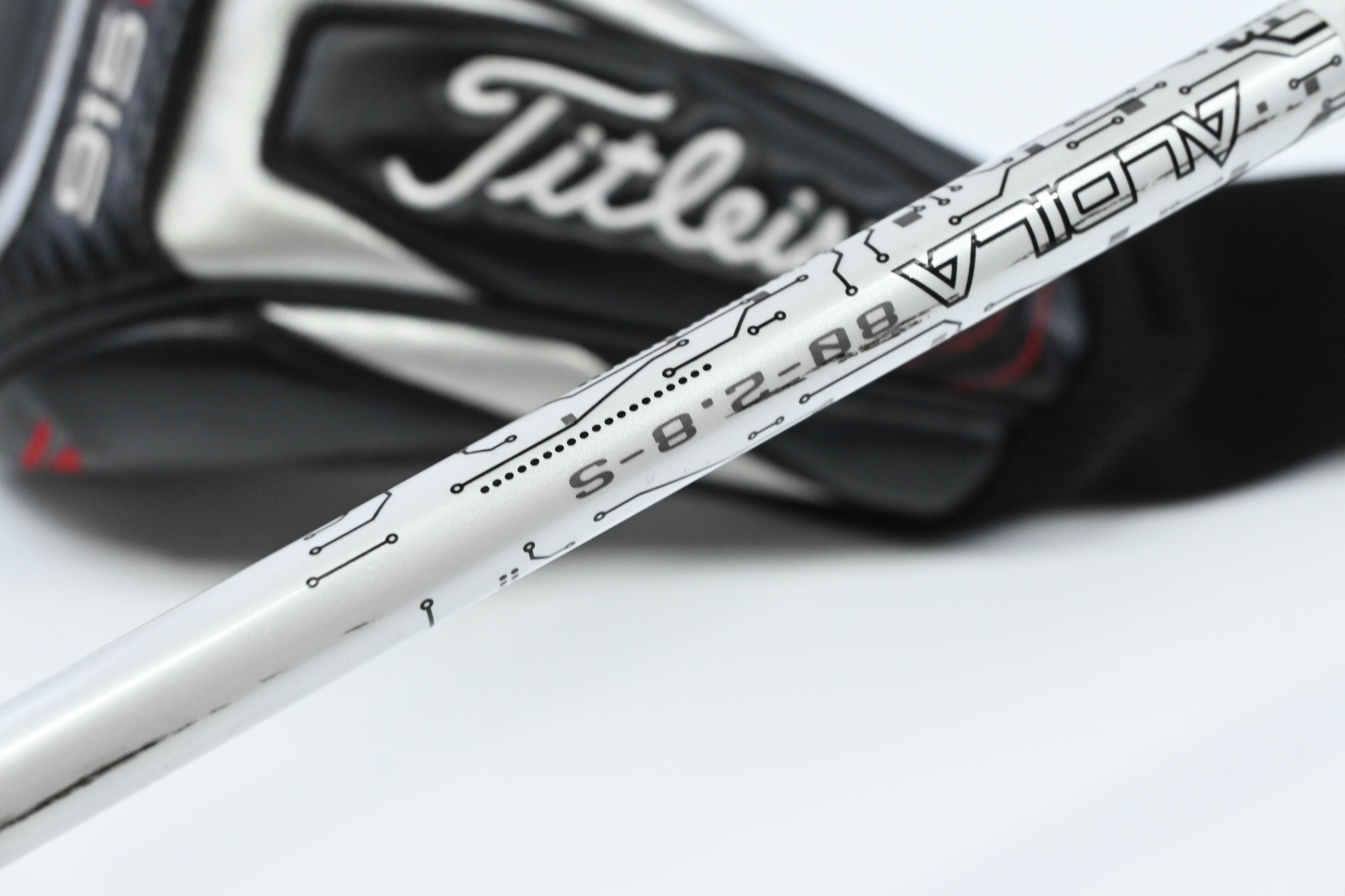 Titleist 915 F #3 Wood / 16.5 Degree / Stiff Flex Aldila Rogue 80 Shaft