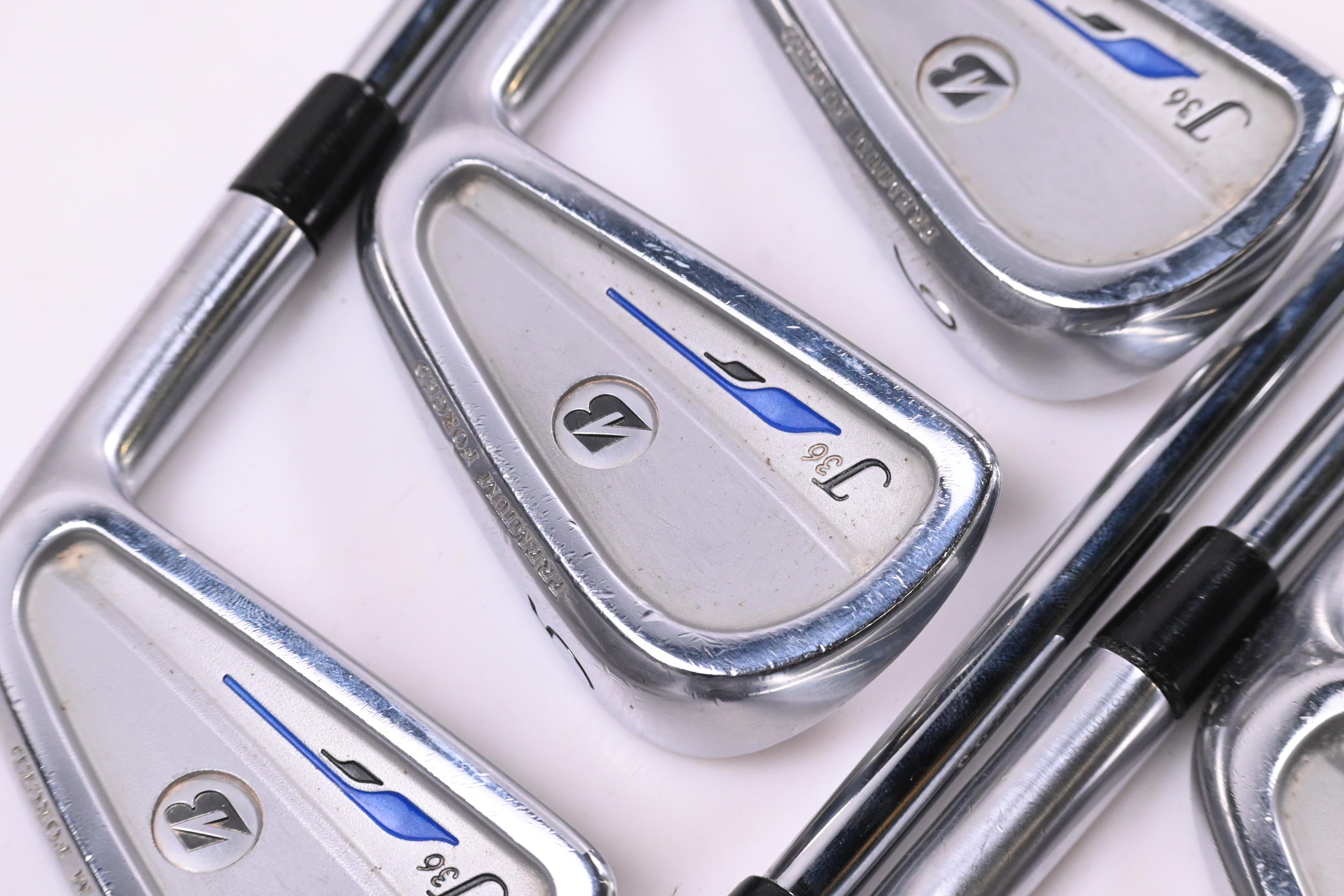 Bridgestone J33 Irons / 4-PW / Stiff Flex Steel Shafts