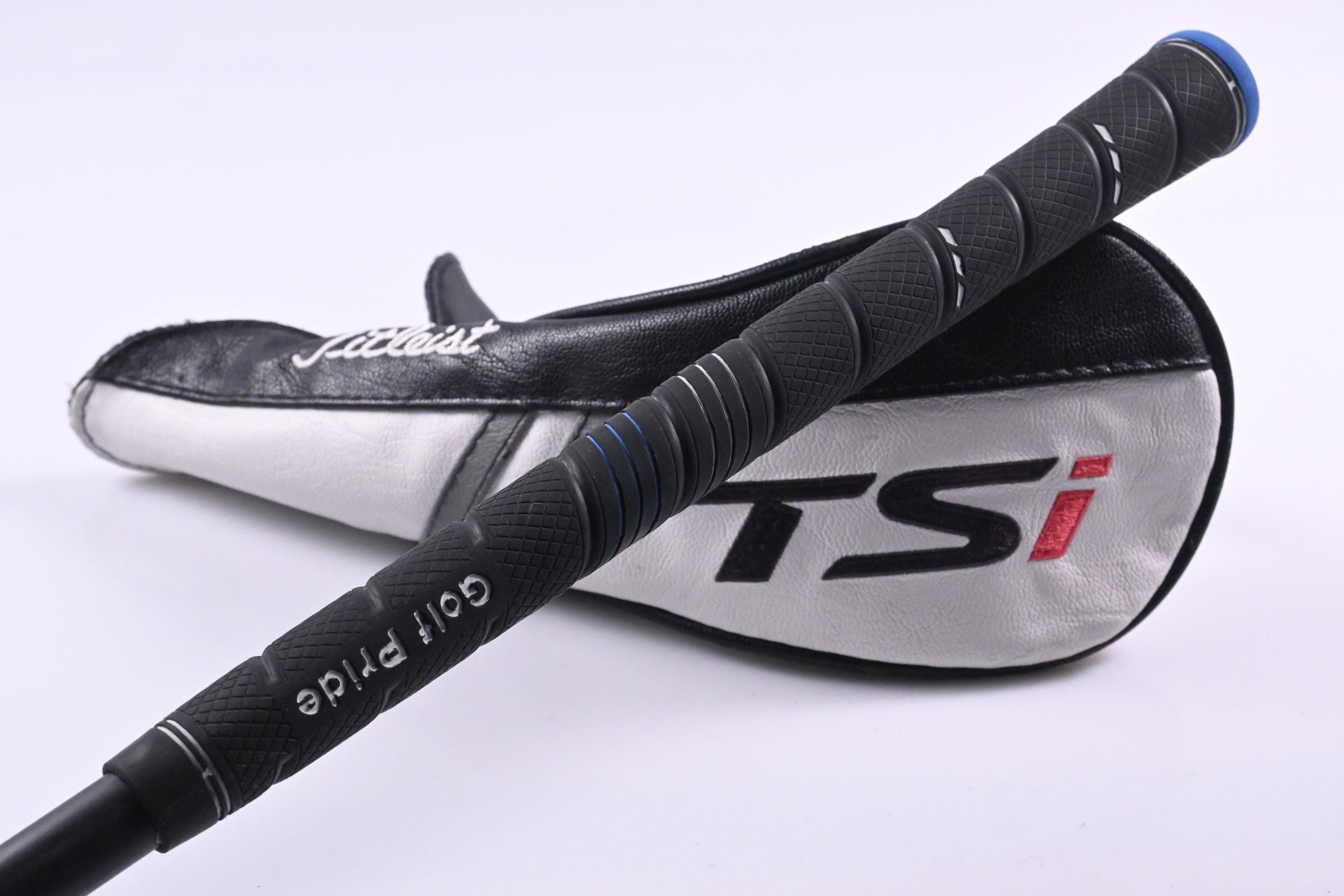 Titleist TSi3 #3 Wood / 15 Degree / Regular Flex Kuro Kage Black TiNi 55 Shaft