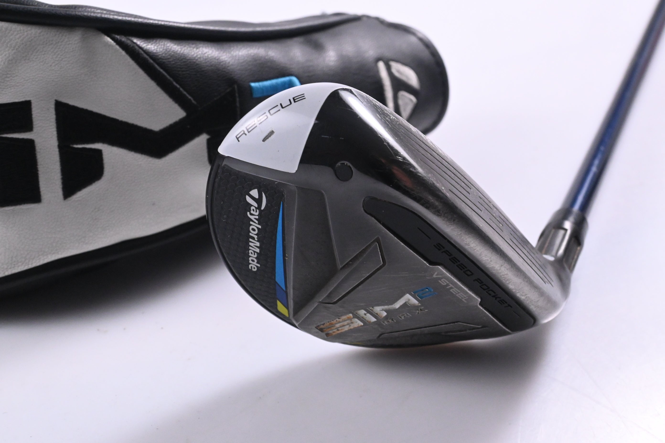 Taylormade SIM2 Max #3 Hybrid / 19 Degree / Stiff Flex Ventus Blue 7 Shaft