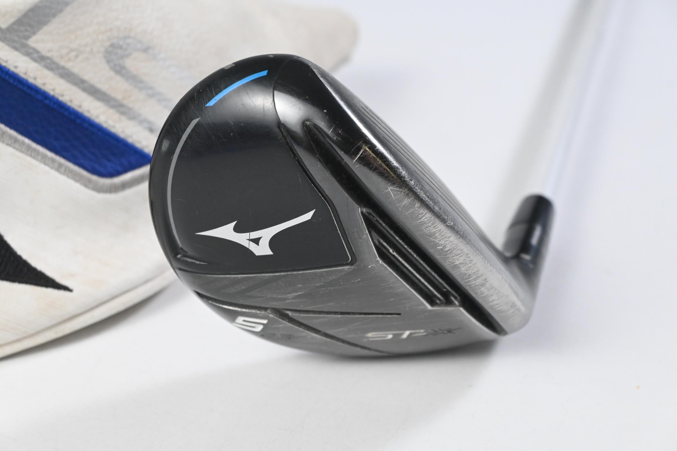 Mizuno ST-X 220 #5 Hybrid / 23 Degree / Regular Flex Aldila Ascent 50 Shaft