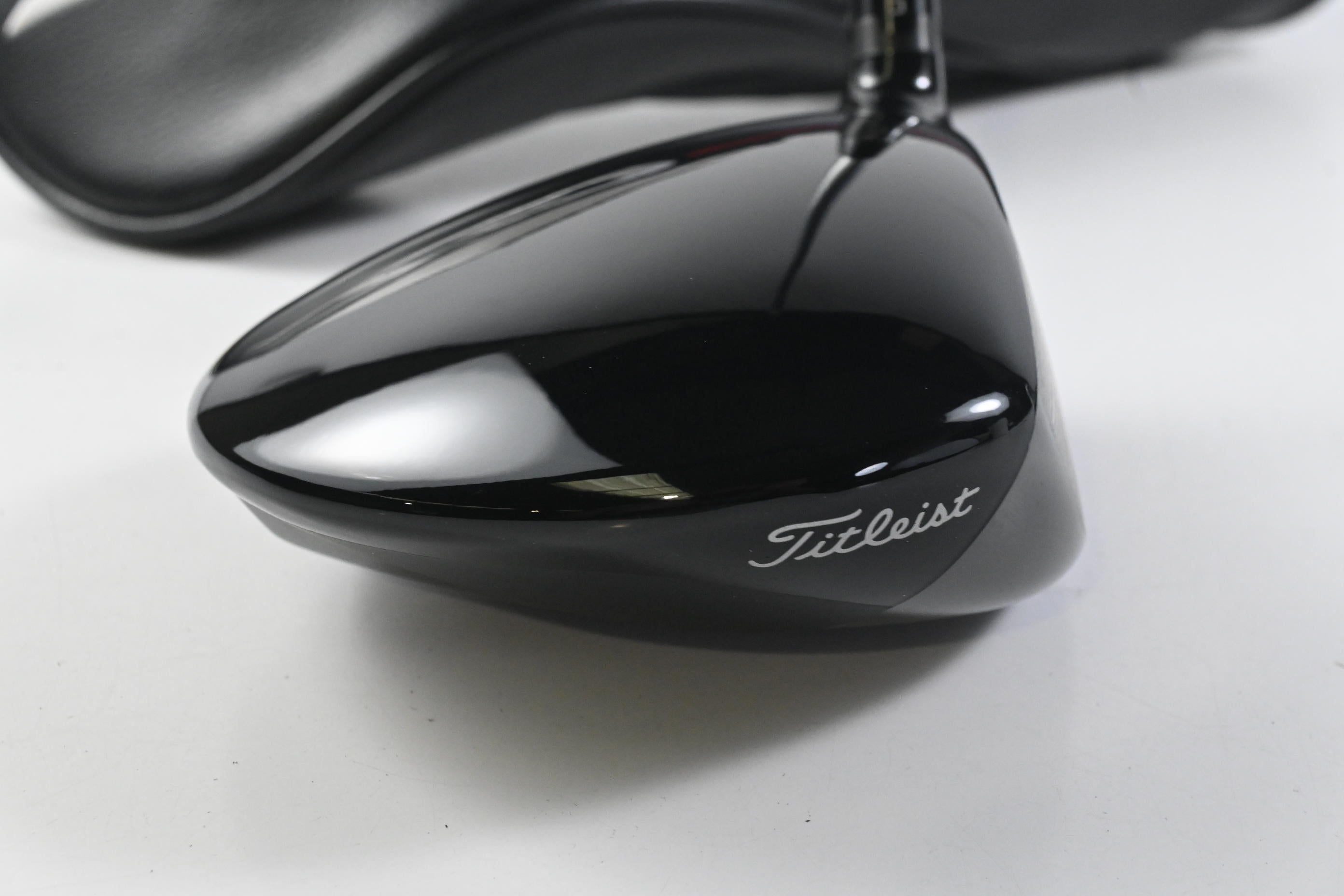 Titleist GT1 Driver / 12 Degree / Regular Flex Fujikura Air Speeder 40 Shaft
