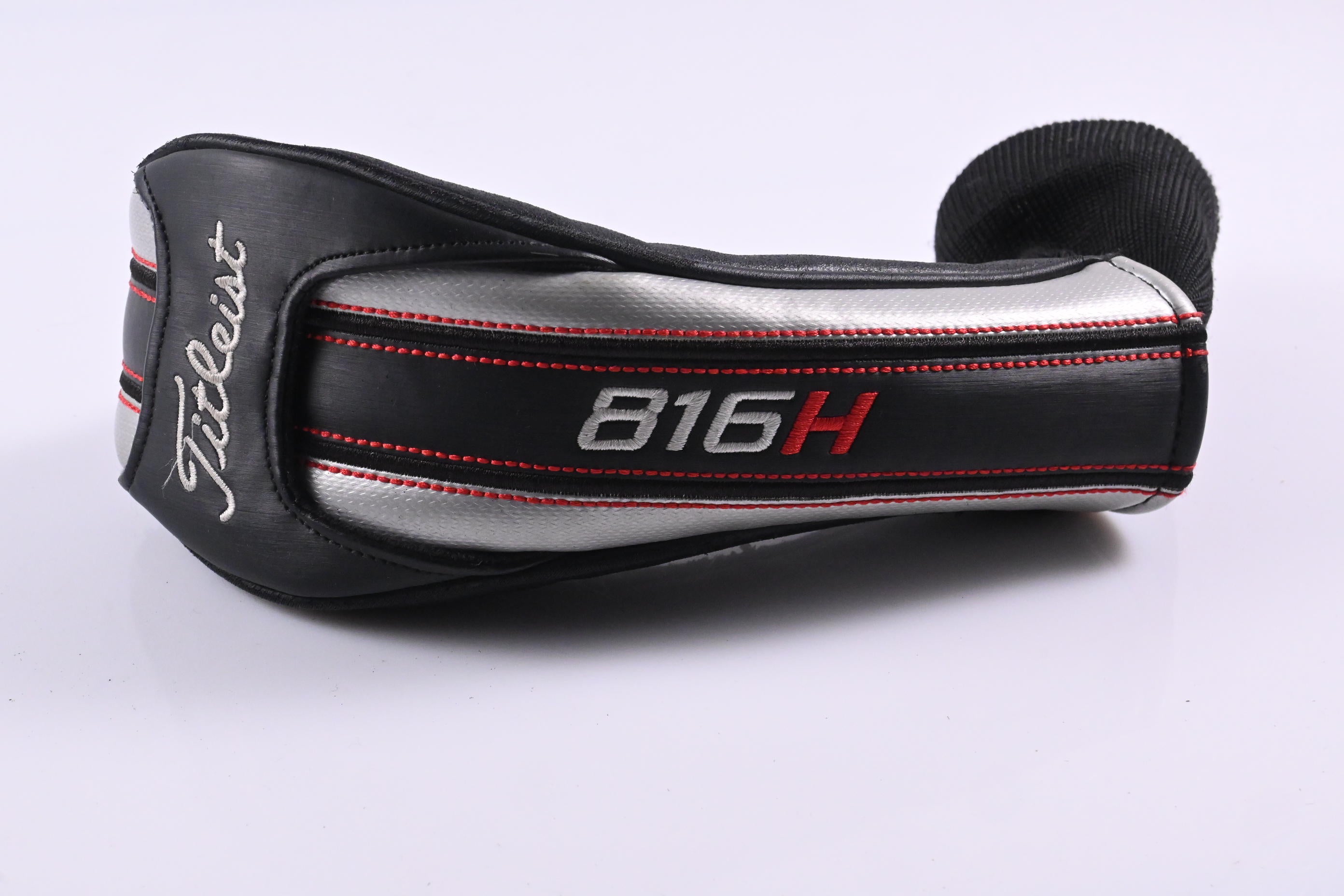 Titleist 915H #2 Hybrid / 18 Degree / Stiff Flex Aldila Rogue Silver 85 Shaft