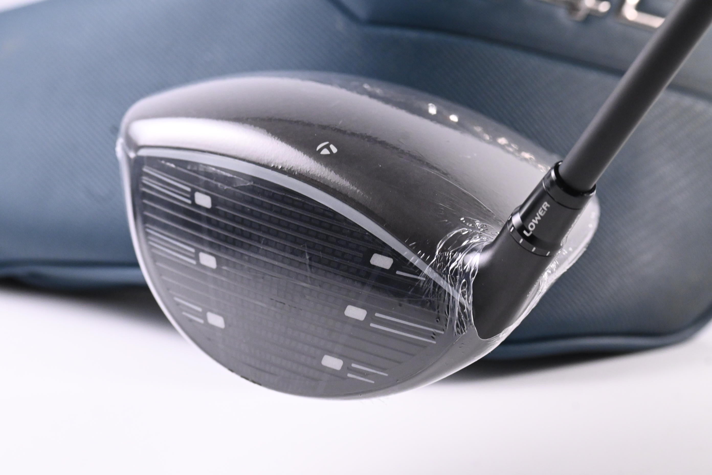 Taylormade Qi4D Max Driver / 12 Degree / Stiff Flex Kai`li Dark Waves CB 60 Shaft