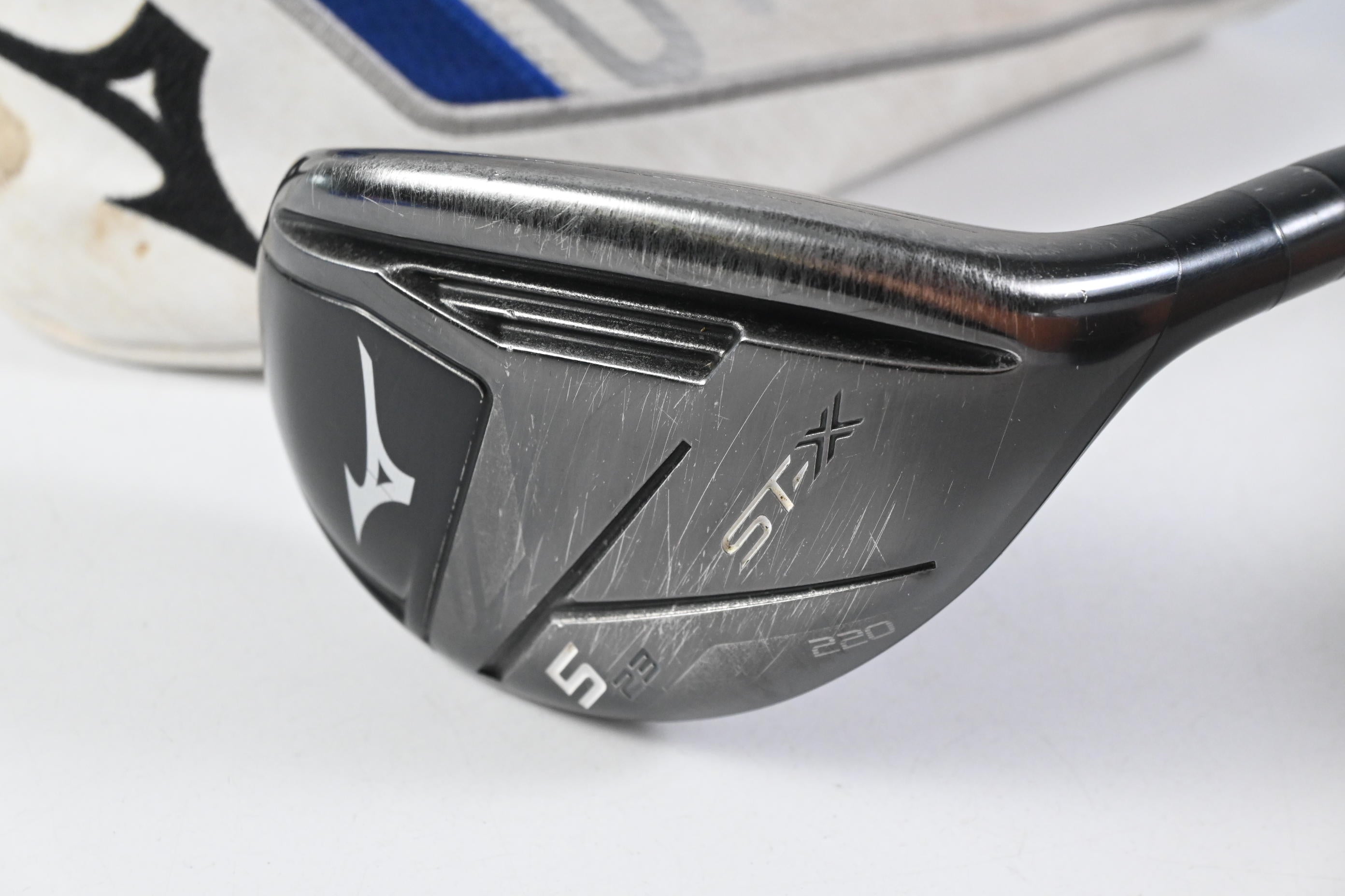 Mizuno ST-X 220 #5 Hybrid / 23 Degree / Regular Flex Aldila Ascent 50 Shaft