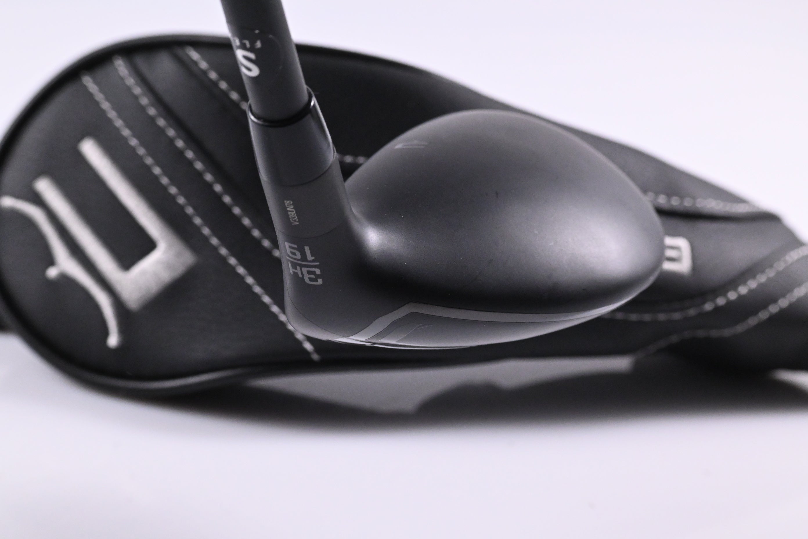 Cobra Darkspeed #3 Hybrid / 19 Degree / Stiff Flex KBS PGI 85 Shaft