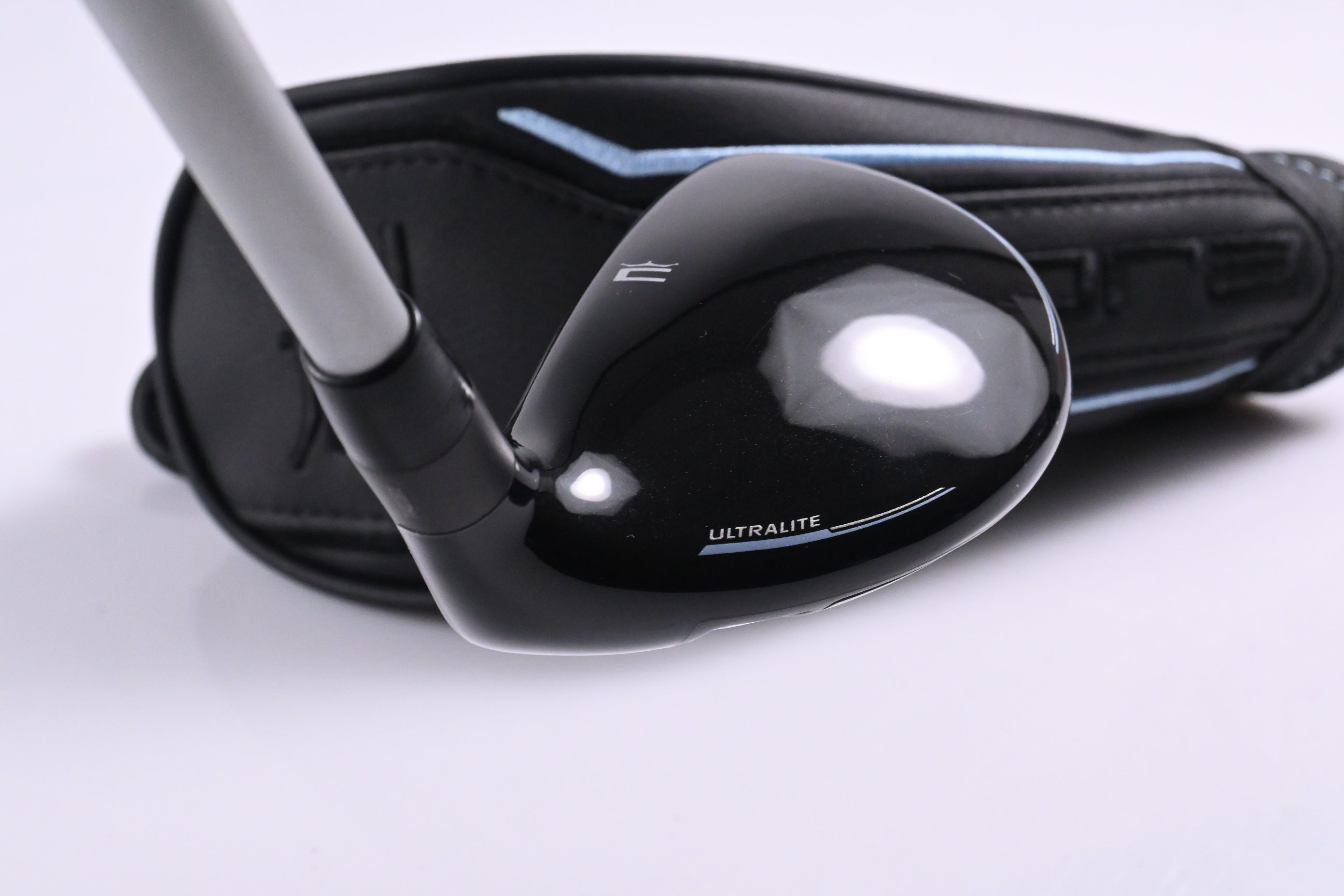 Ladies Cobra Air-X 2.0 #6 Hybrid / 28 Degree / Ladies Flex Cobra Ultralite 45