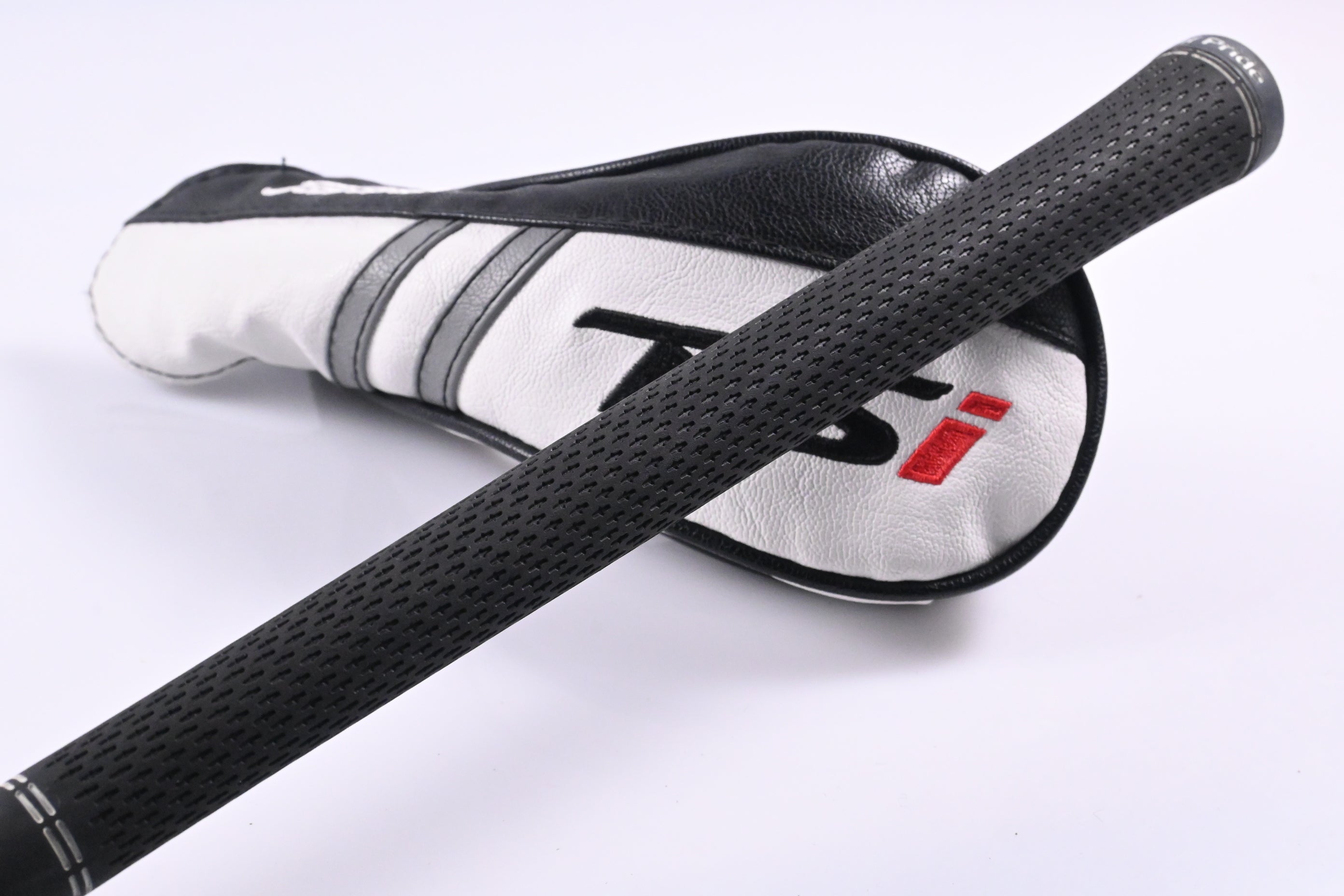 Titleist TSi1 #6 Hybrid / 26 Degree / Regular Flex Aldila Ascent 50 Shaft