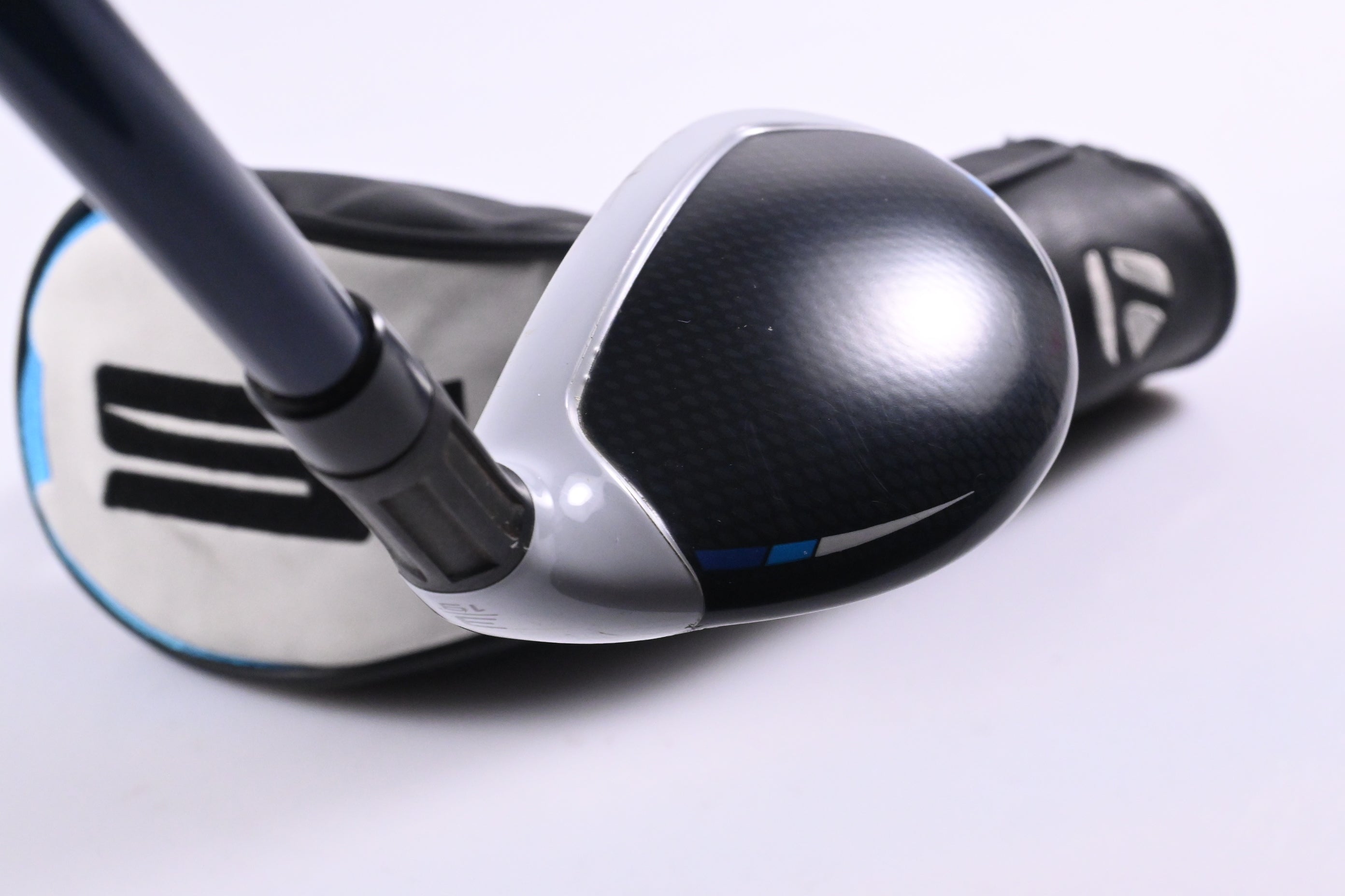Taylormade SIM2 Max #3 Hybrid / 19 Degree / Stiff Flex Ventus Blue 7 Shaft