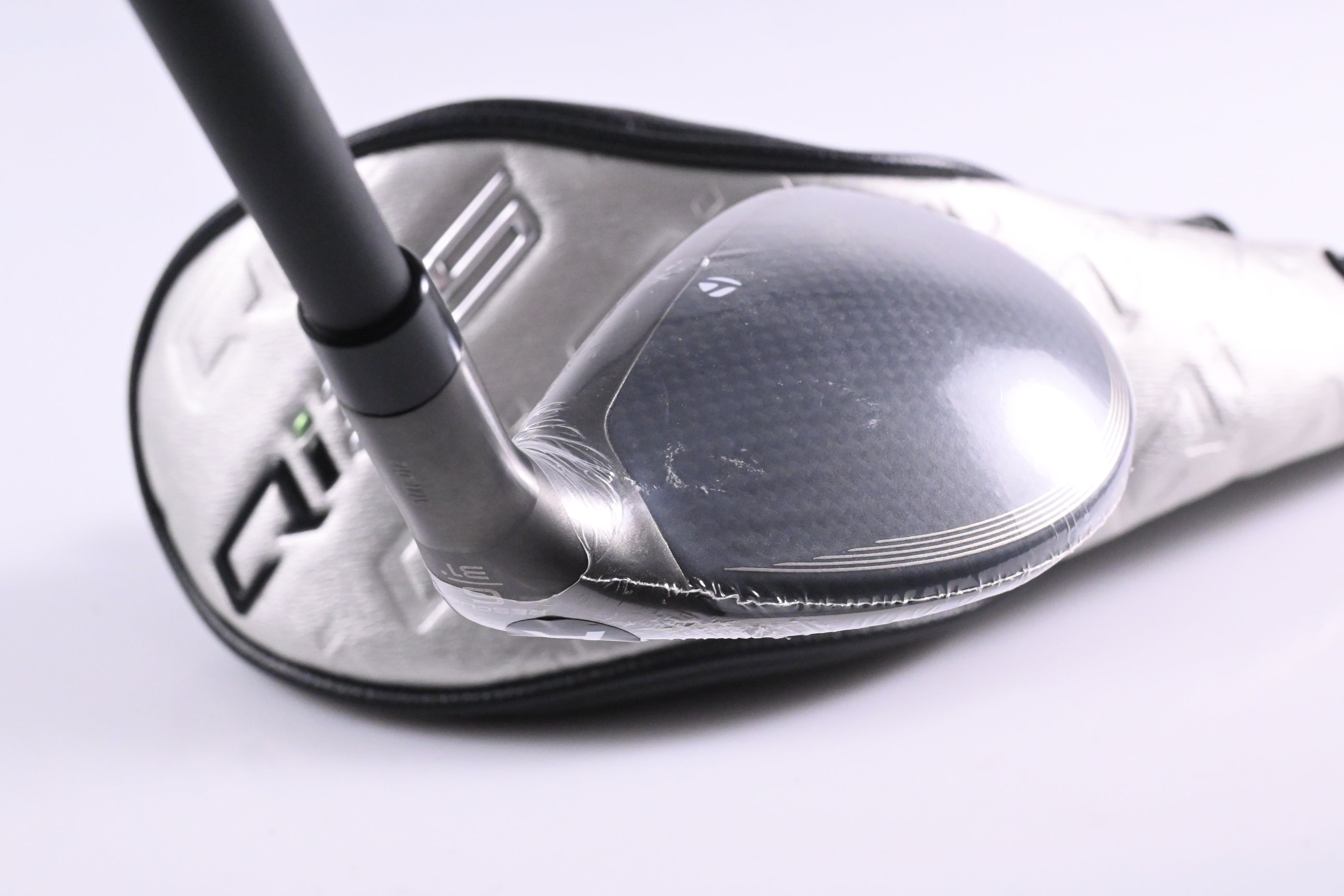 Taylormade Qi35 Max Lite #6 Hybrid / 31 Degree / Senior Flex Vanquish 5 Shaft