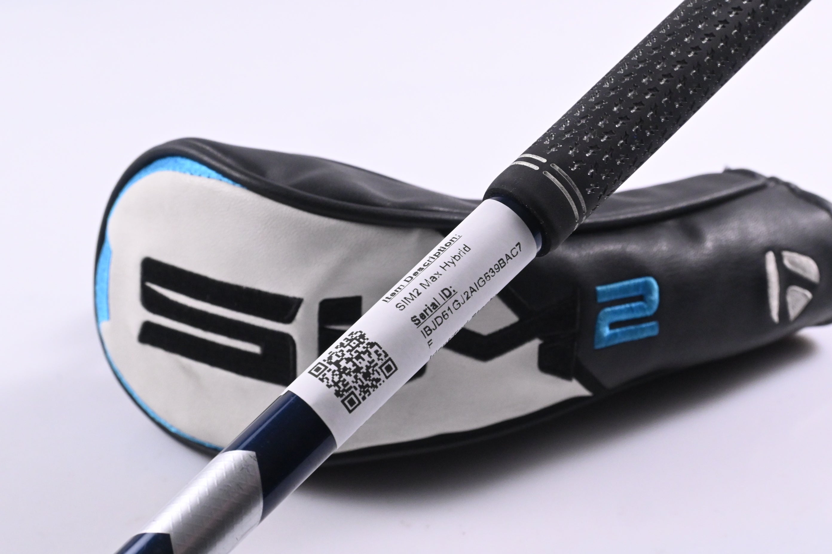 Taylormade SIM2 Max #3 Hybrid / 19 Degree / Stiff Flex Ventus Blue 7 Shaft
