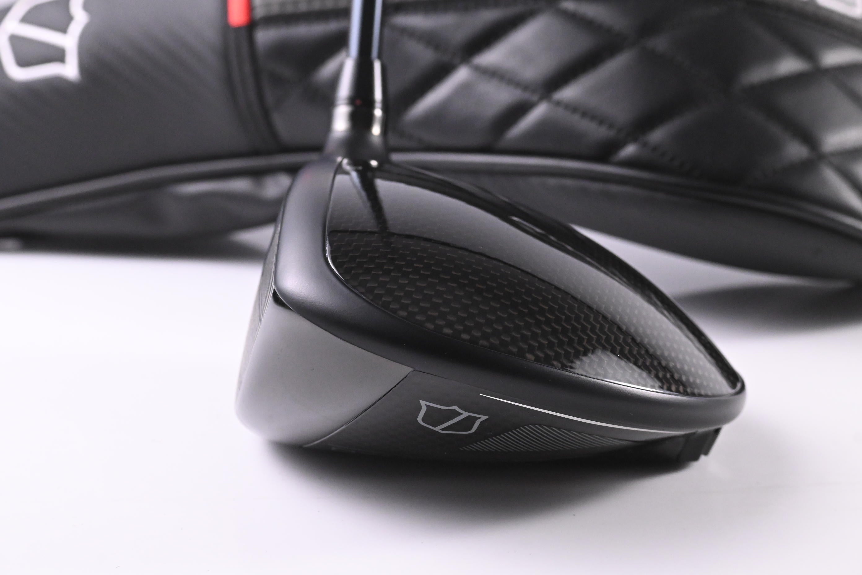 Left Hand Wilson DYNAPWR Carbon 2025 Driver / 10.5 Degree / Stiff Flex UST LinQ